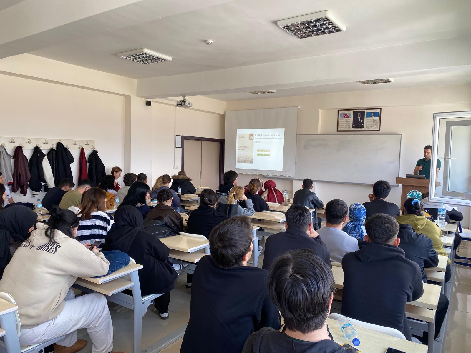 TÜBİTAK 2209-A Bilgilendirme Semineri Gerçekleştirildi. 2