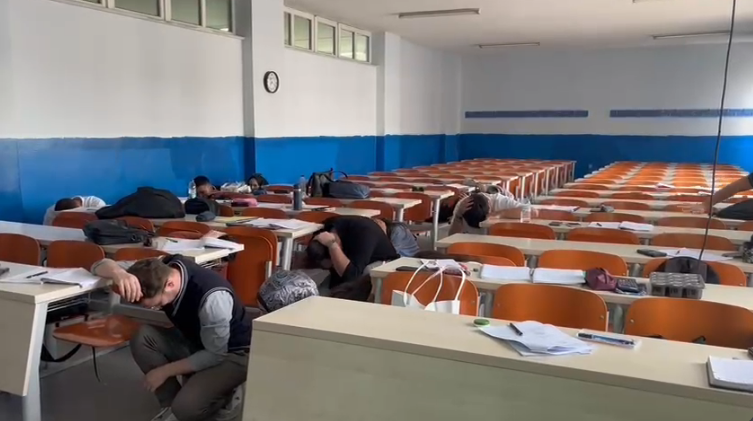 Fakültemizde Yangın Ve Deprem Tatbikatı Yapıldı 7