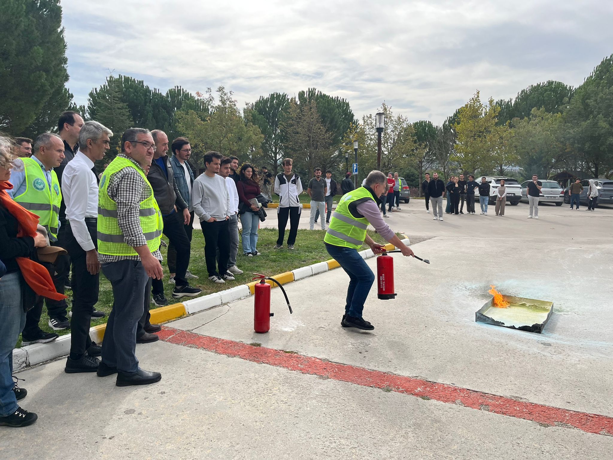 Fakültemizde Yangın Ve Deprem Tatbikatı Yapıldı 1