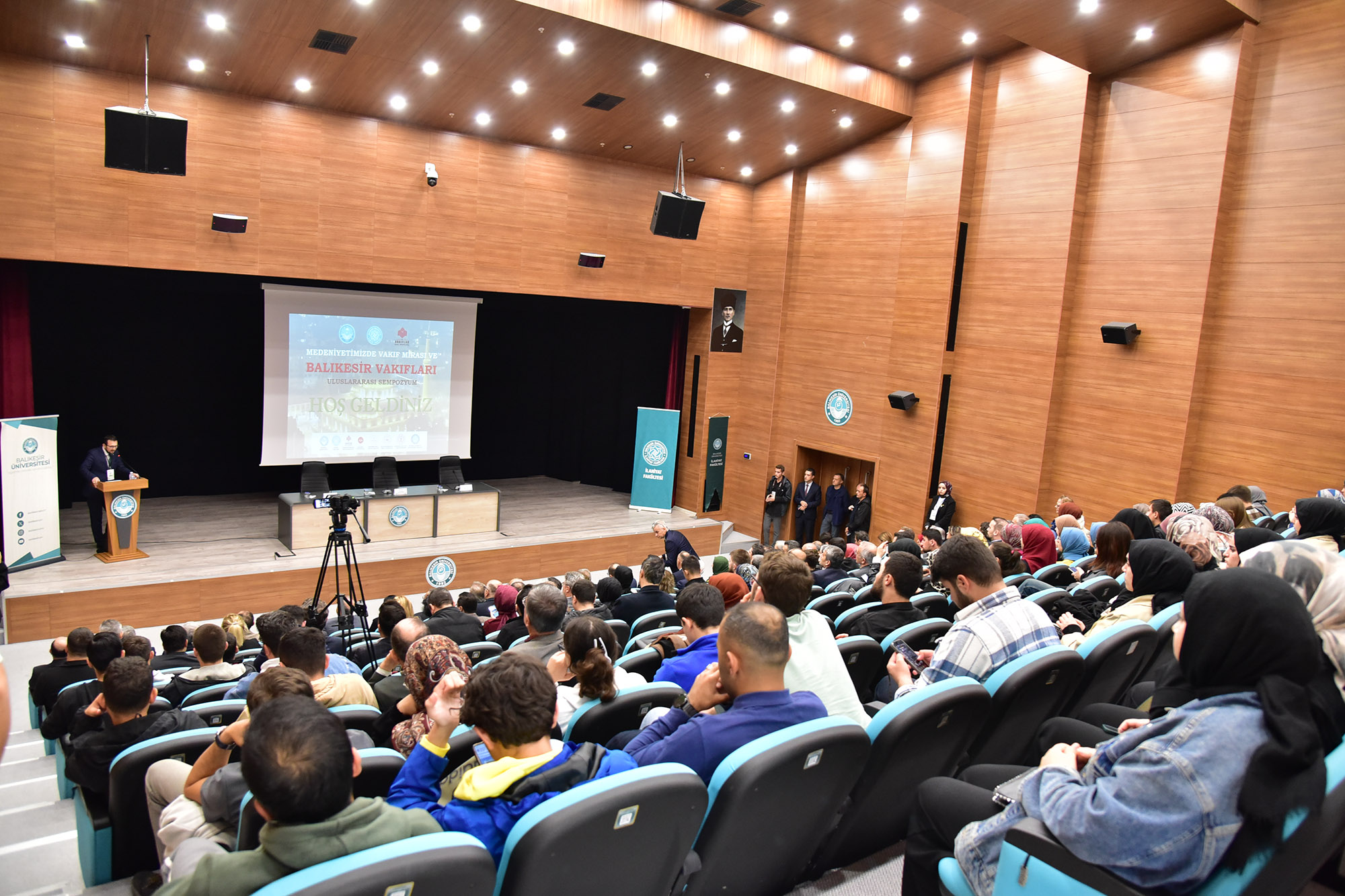 Vakıf Medeniyeti Balıkesir Üniversitesinde Konuşuldu: Uluslararası Sempozyum Tamamlandı