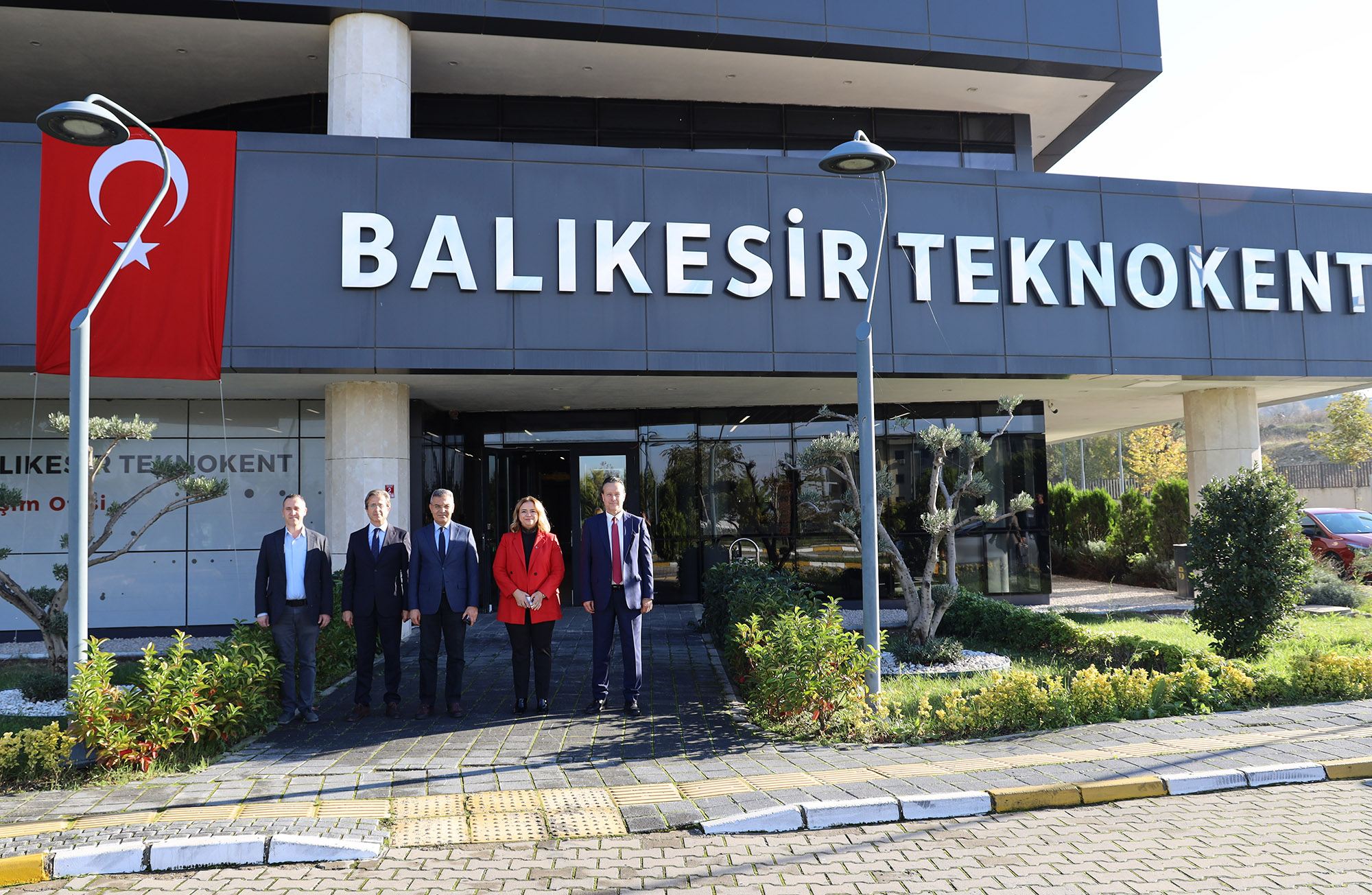 Türk Savunma Sanayiinin Güçlü Markası İşbir Elektrik, Balıkesir Teknokent’te Yerini Aldı 8