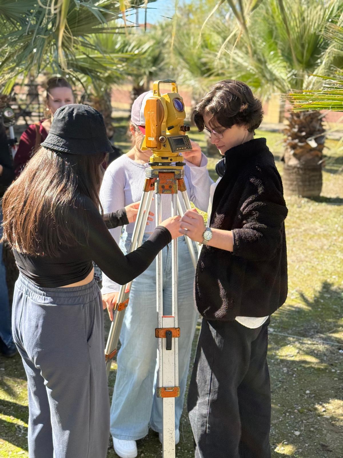 Within the scope of the Archaeology and Excavation Knowledge course, students learned the fundamental stages of scientific excavation work through hands-on practice. 2