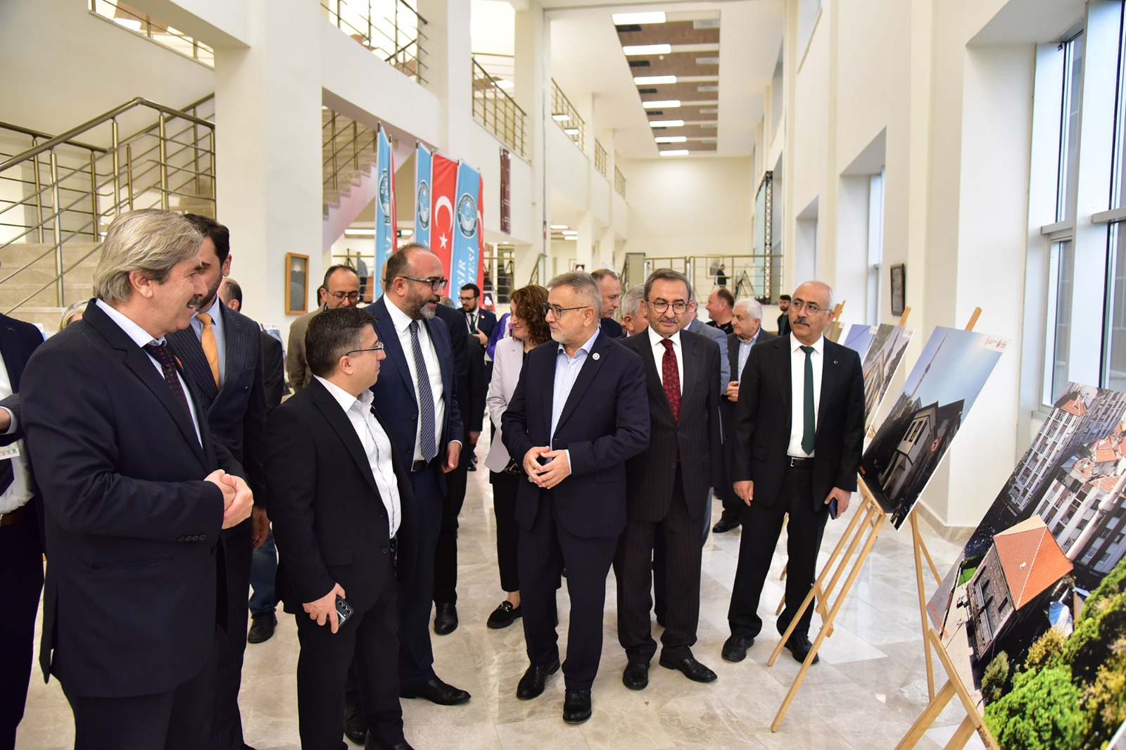 Fakültemiz Ev Sahipliğinde Medeniyetimizde Vakıf Mirası ve Balıkesir Vakıfları Sempozyumu Gerçekleştirildi 1