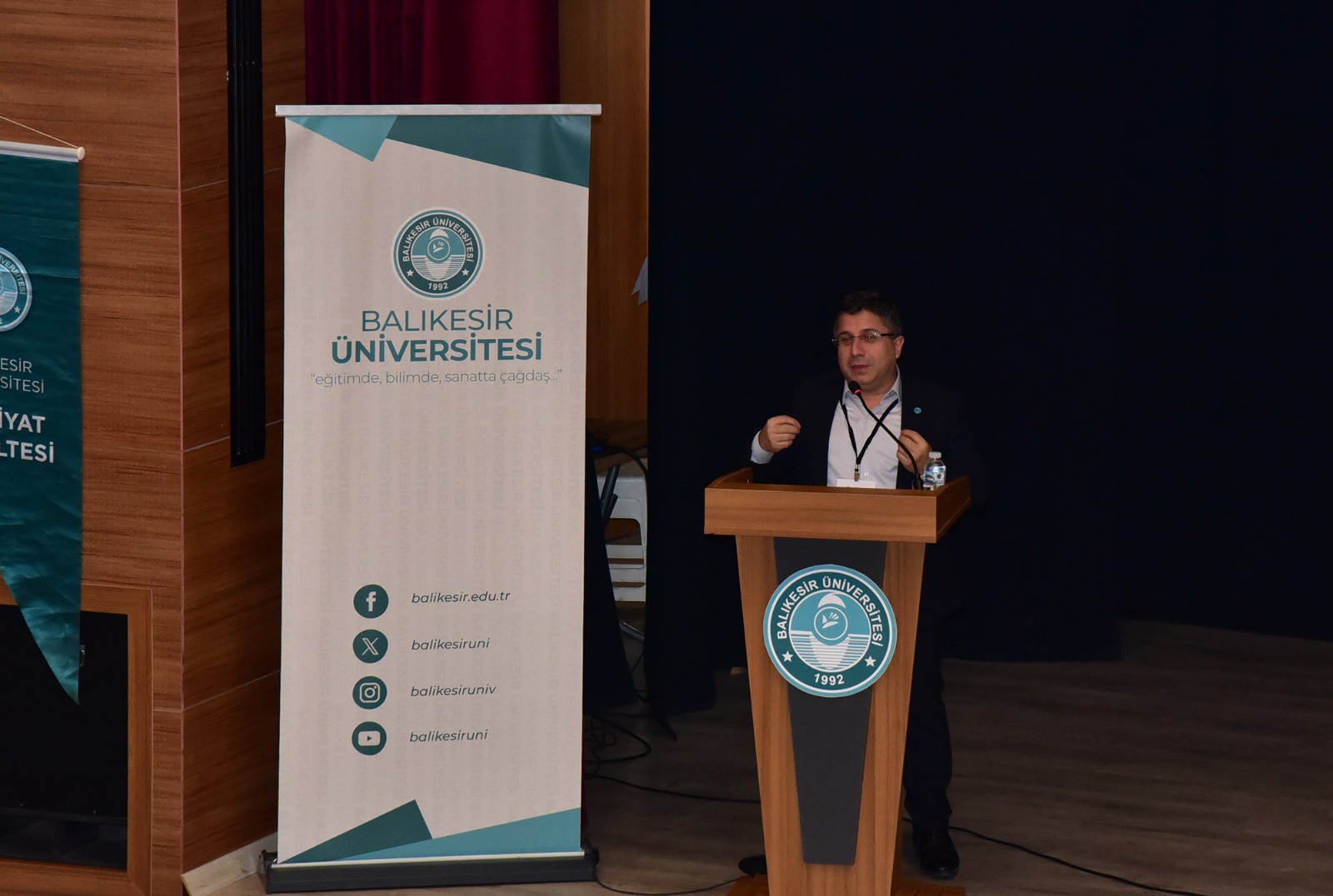 Fakültemiz Ev Sahipliğinde Medeniyetimizde Vakıf Mirası ve Balıkesir Vakıfları Sempozyumu Gerçekleştirildi 5
