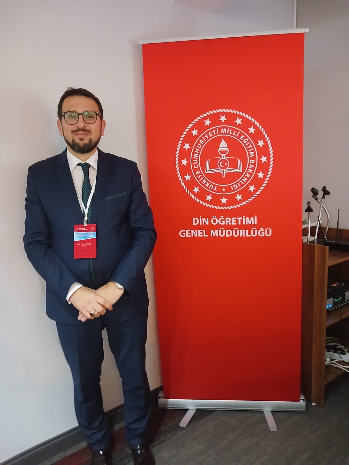 Fakültemizden, MEB Din Öğretimi Genel Müdürlüğü tarafından düzenlenen "Türkiye Yüzyılı Maarif Modeli Çerçevesinde İHL Meslek Dersleri Öğretmeni konulu Çalıştaya Katılım