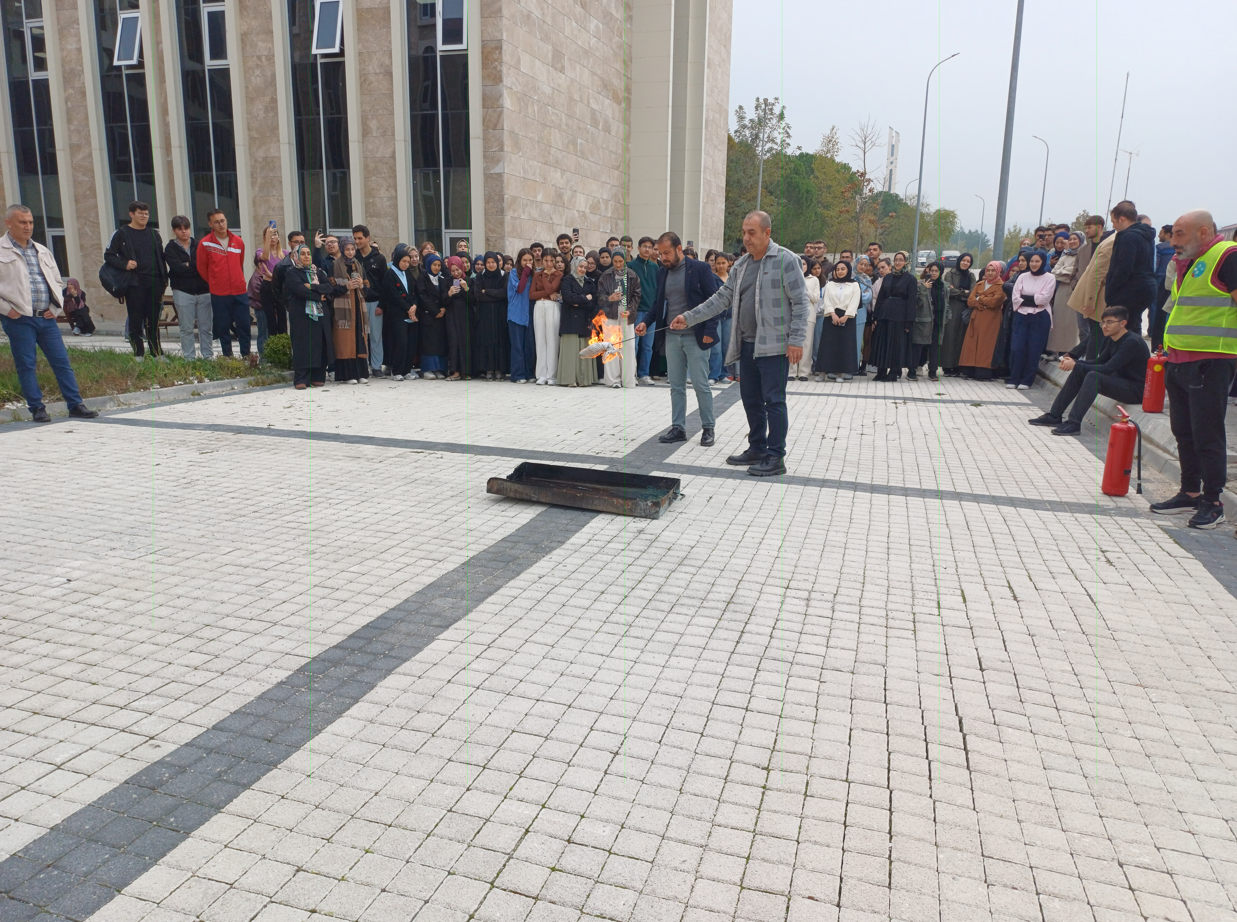 An Emergency Drill was Held in Our Faculty 11