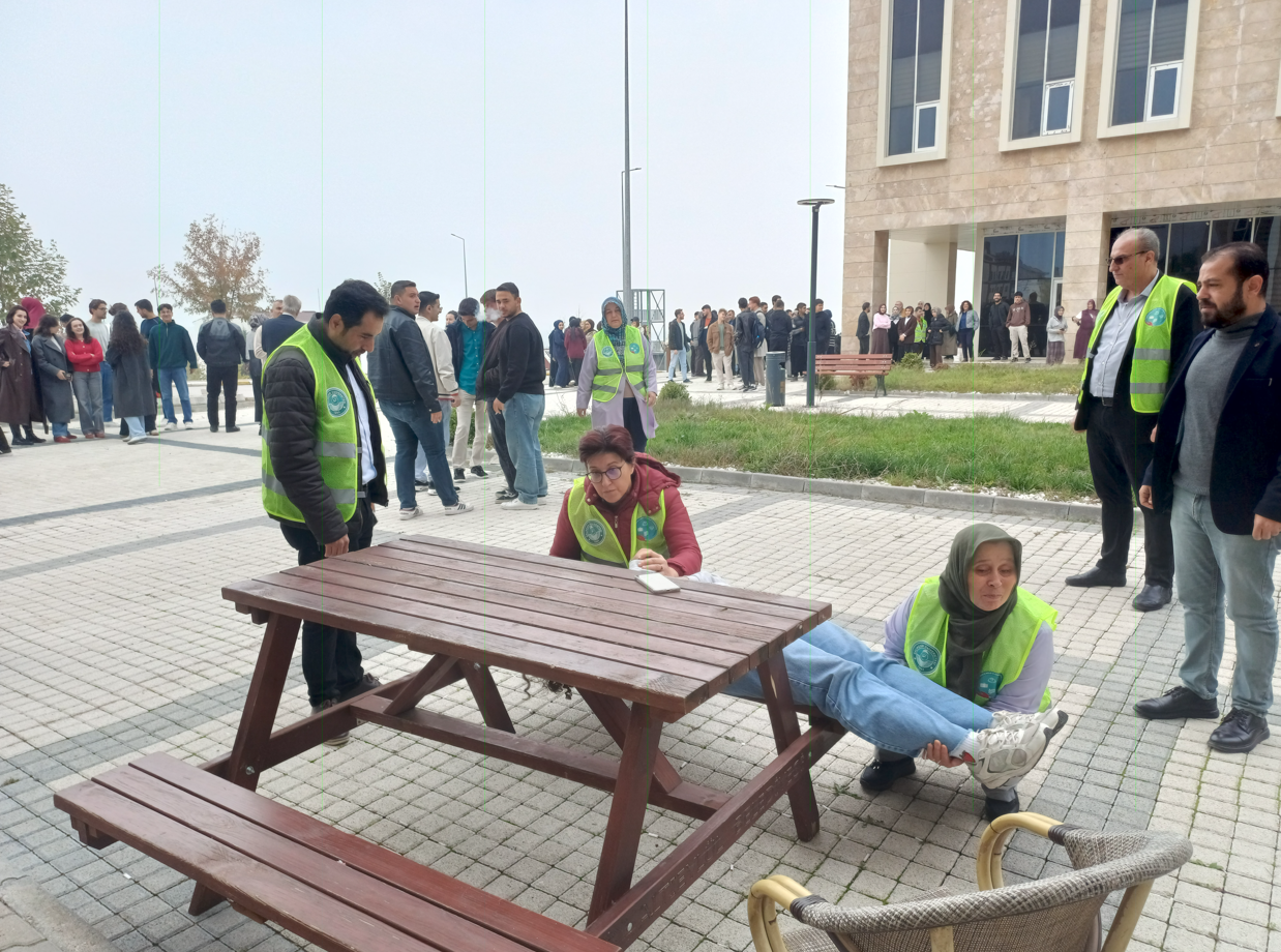 An Emergency Drill was Held in Our Faculty 8