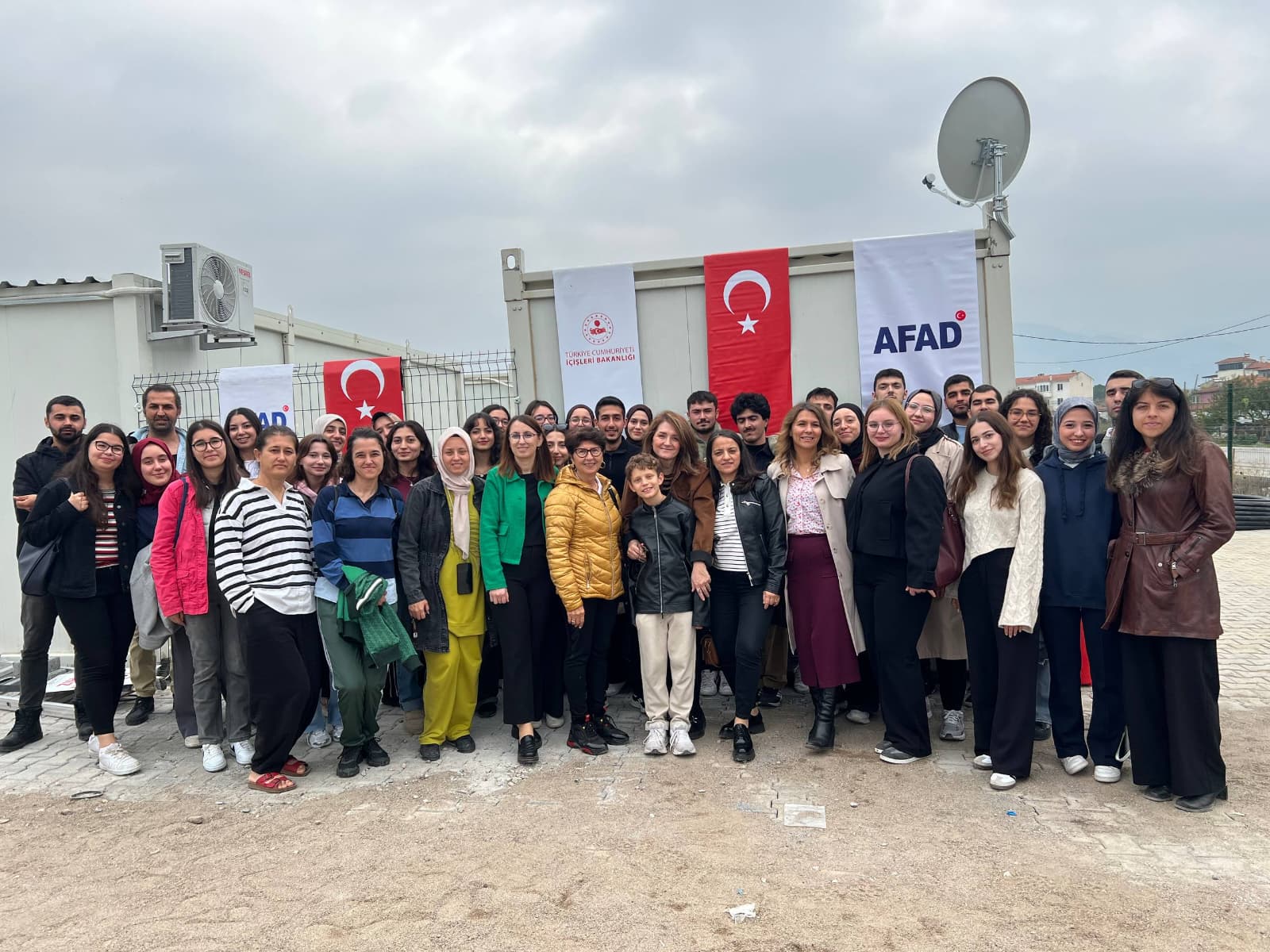 Sındırgı Deprem Bölgesine Ziyaret 2