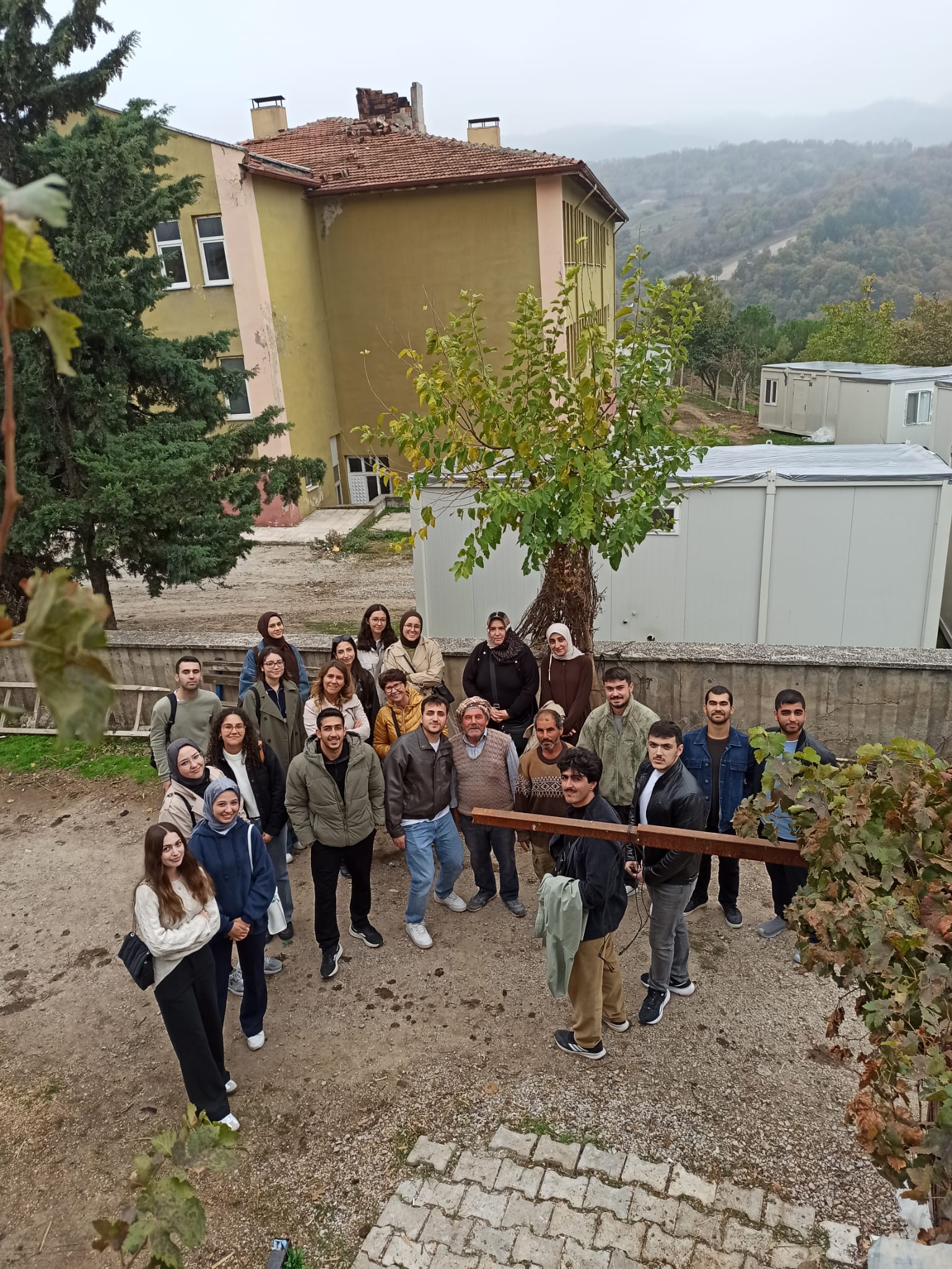 Sındırgı Deprem Bölgesine Ziyaret 3