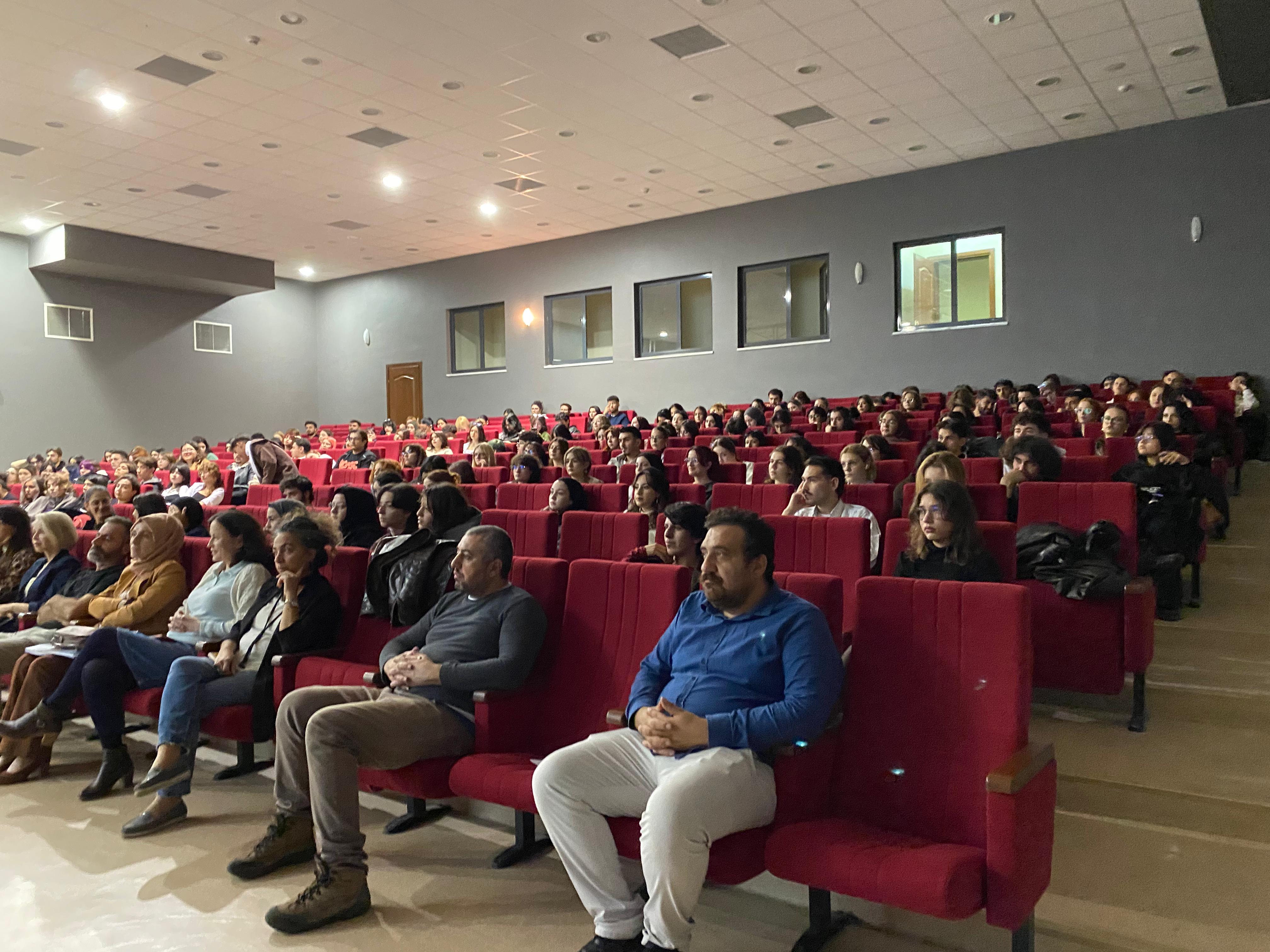 Balıkesir Üniversitesi Güzel Sanatlar Fakültesi’nde 2025-2026 Eğitim-Öğretim Yılı Açılış Dersi Gerçekleşti 2