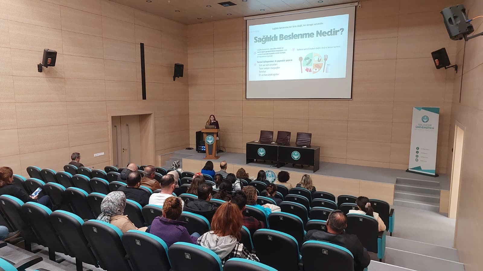 Üniversitemiz Personeline "Sağlıklı Beslenme" Konulu Eğitim Verildi 4