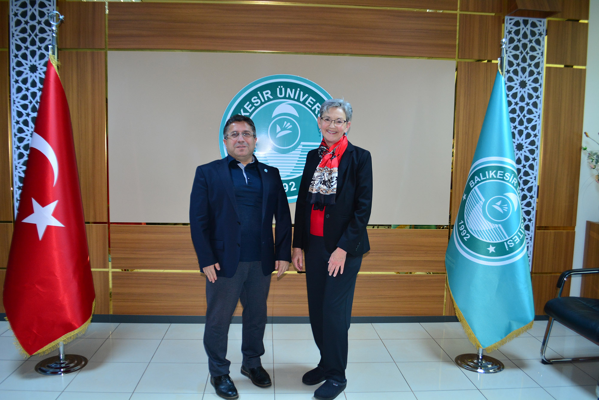 BAÜN’e Konuk Akademisyen Olarak Gelen ABD’li Prof. Dr. Kathy Cabe Trundle’den Rektör Oğurlu’ya Ziyaret 2