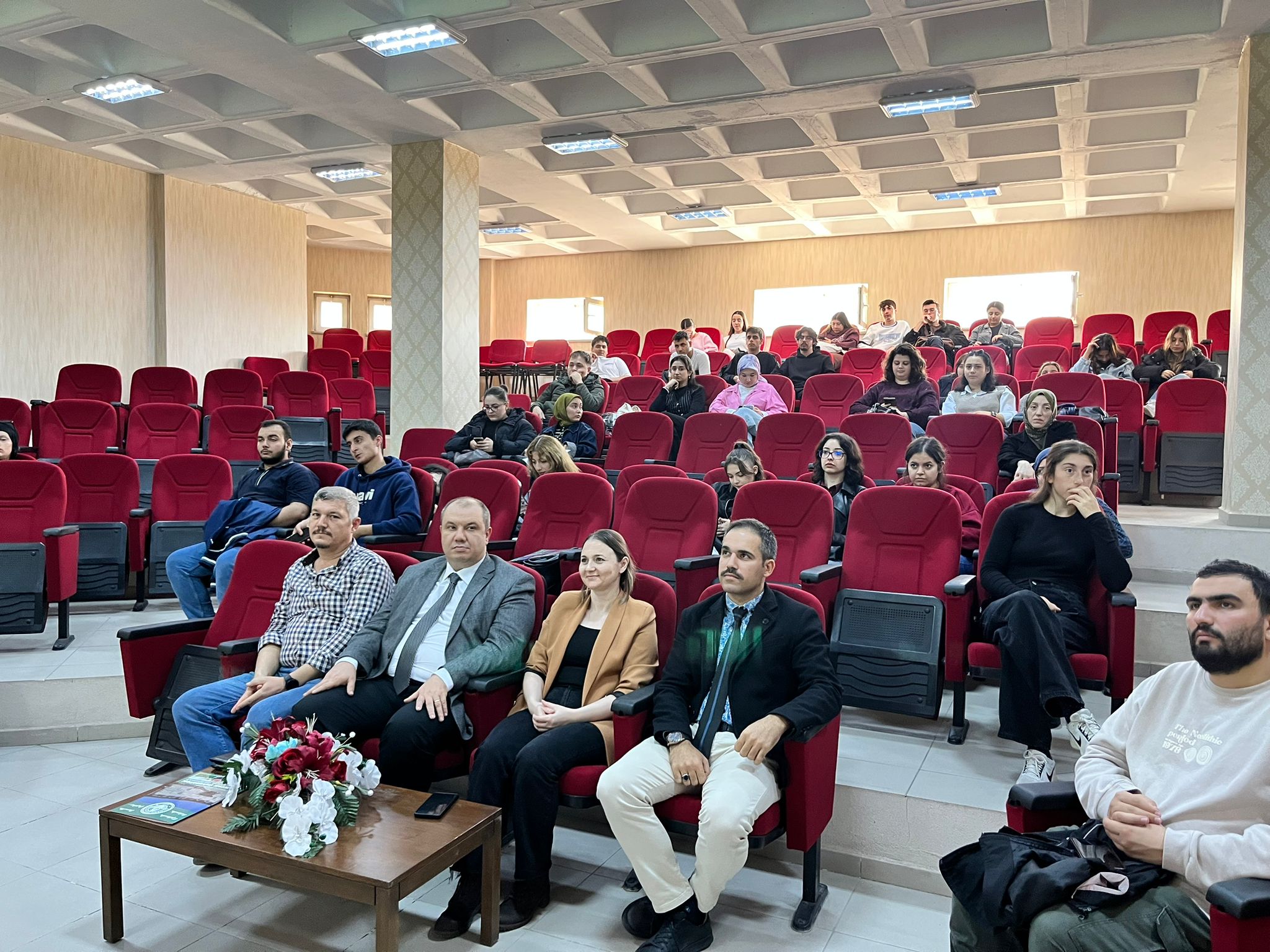 Yüksekokulumuzda "Kendime İyi Bak"  Farkındalık Eğitimi Gerçekleştirildi. 2