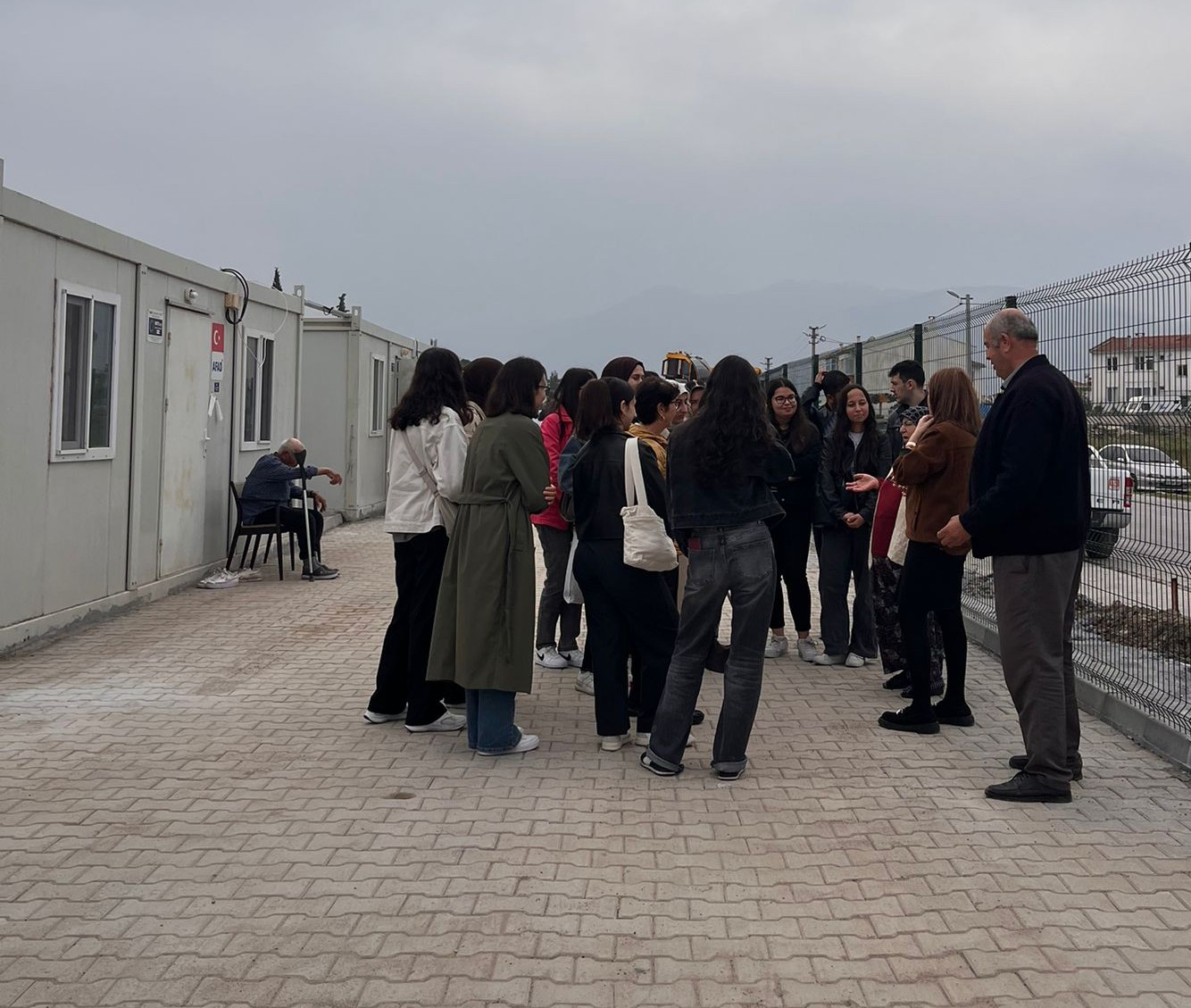 Balıkesir Üniversitesi Sağlık Bilimleri Fakültesinden Sındırgı Deprem Bölgesine Psikososyal Destek Ziyareti 2