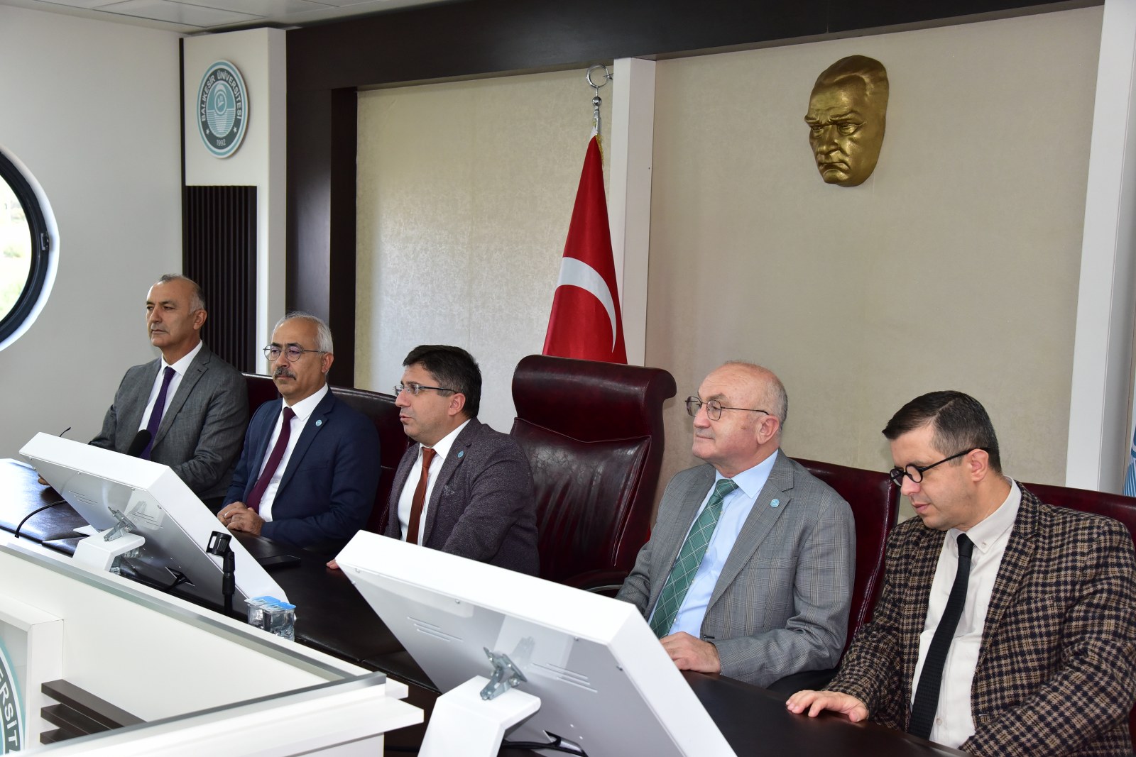 BAÜN’de, Kriz Yönetim Süreçleri Kapsamında Değerlendirme Toplantısı Gerçekleştirildi 4