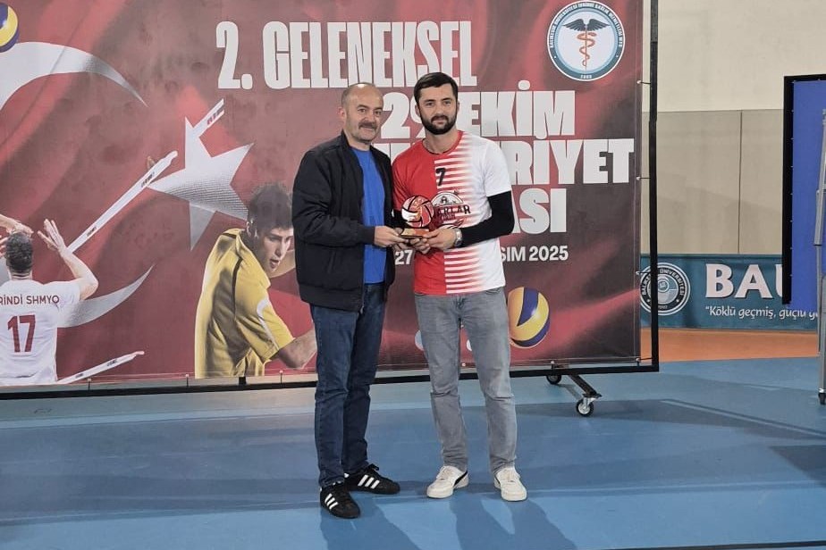BAÜN İvrindi Sağlık Hizmetleri MYO’da 2. Geleneksel 29 Ekim Cumhuriyet Kupası Düzenlendi 6