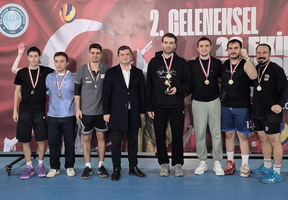 BAÜN İvrindi Sağlık Hizmetleri MYO’da 2. Geleneksel 29 Ekim Cumhuriyet Kupası Düzenlendi 7