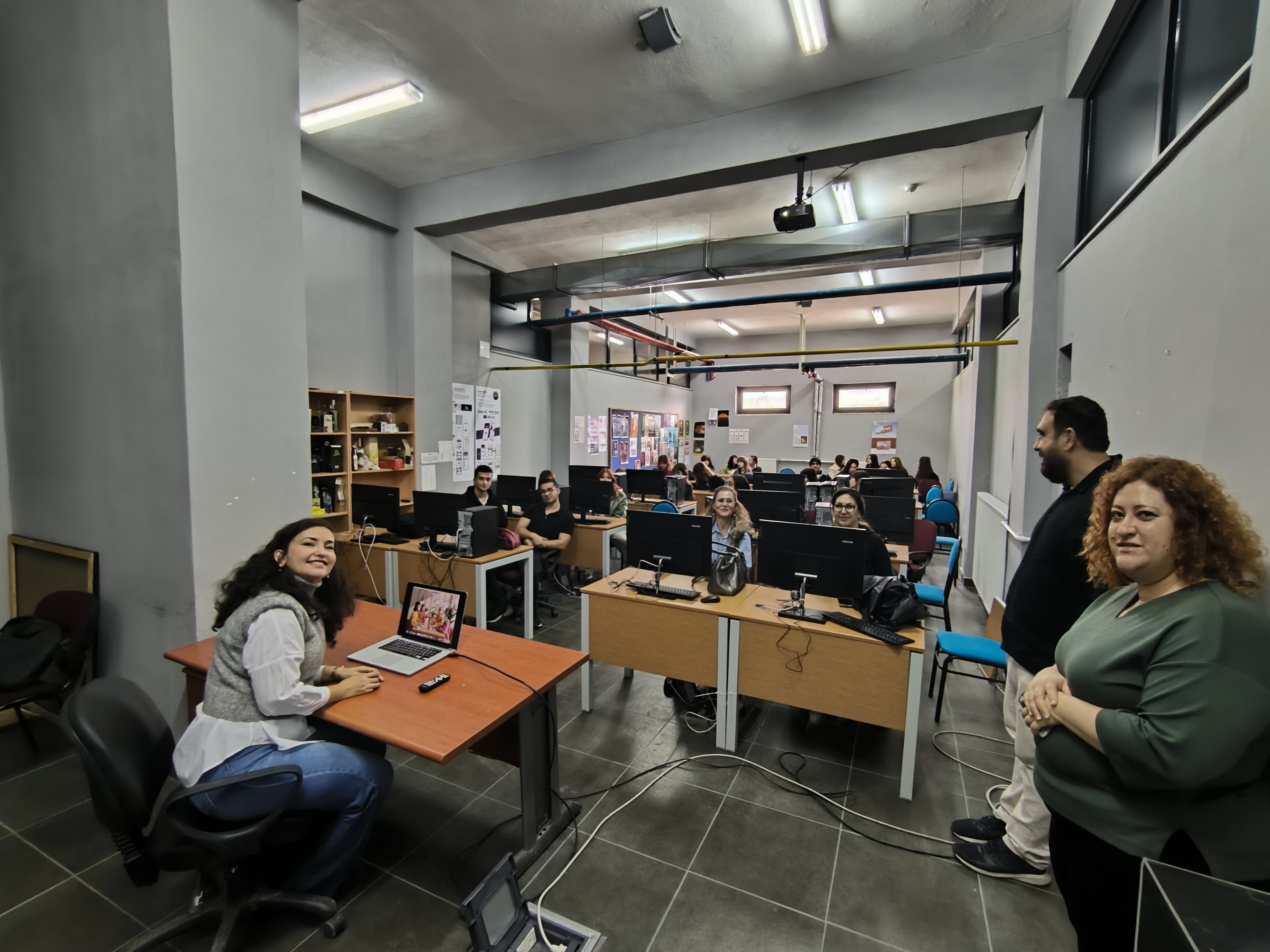 A Logo Workshop was held with students from the T.C. Ziraat Bankası Fine Arts High School. 5
