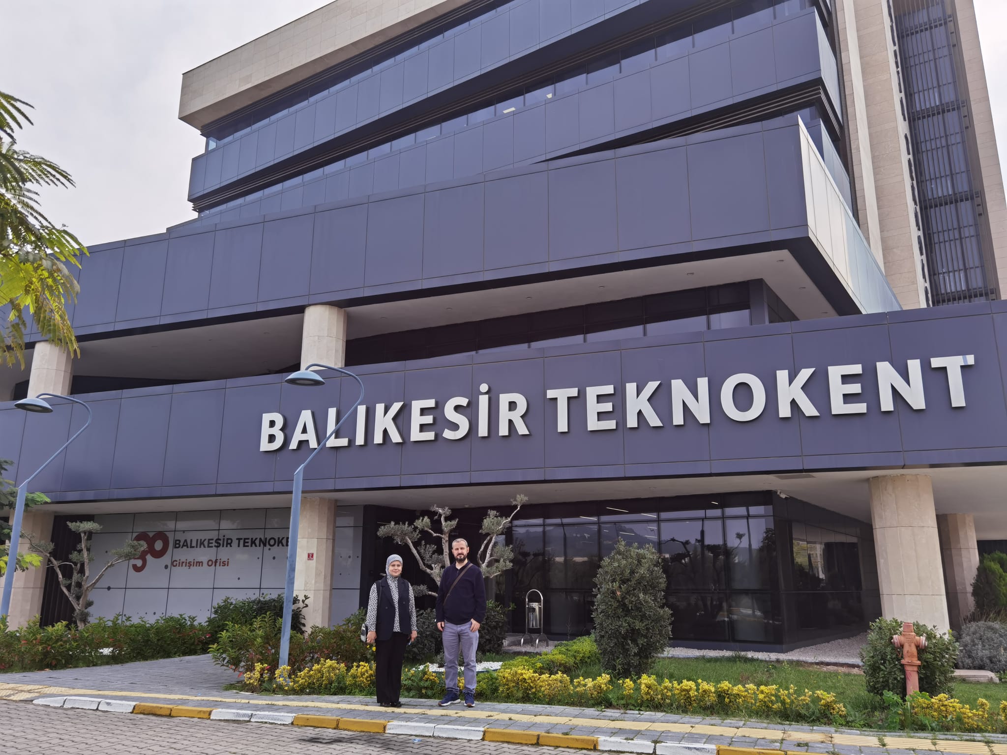 Taşkent Politeknik Üniversitesi Akademisyeni Bölümümüzde