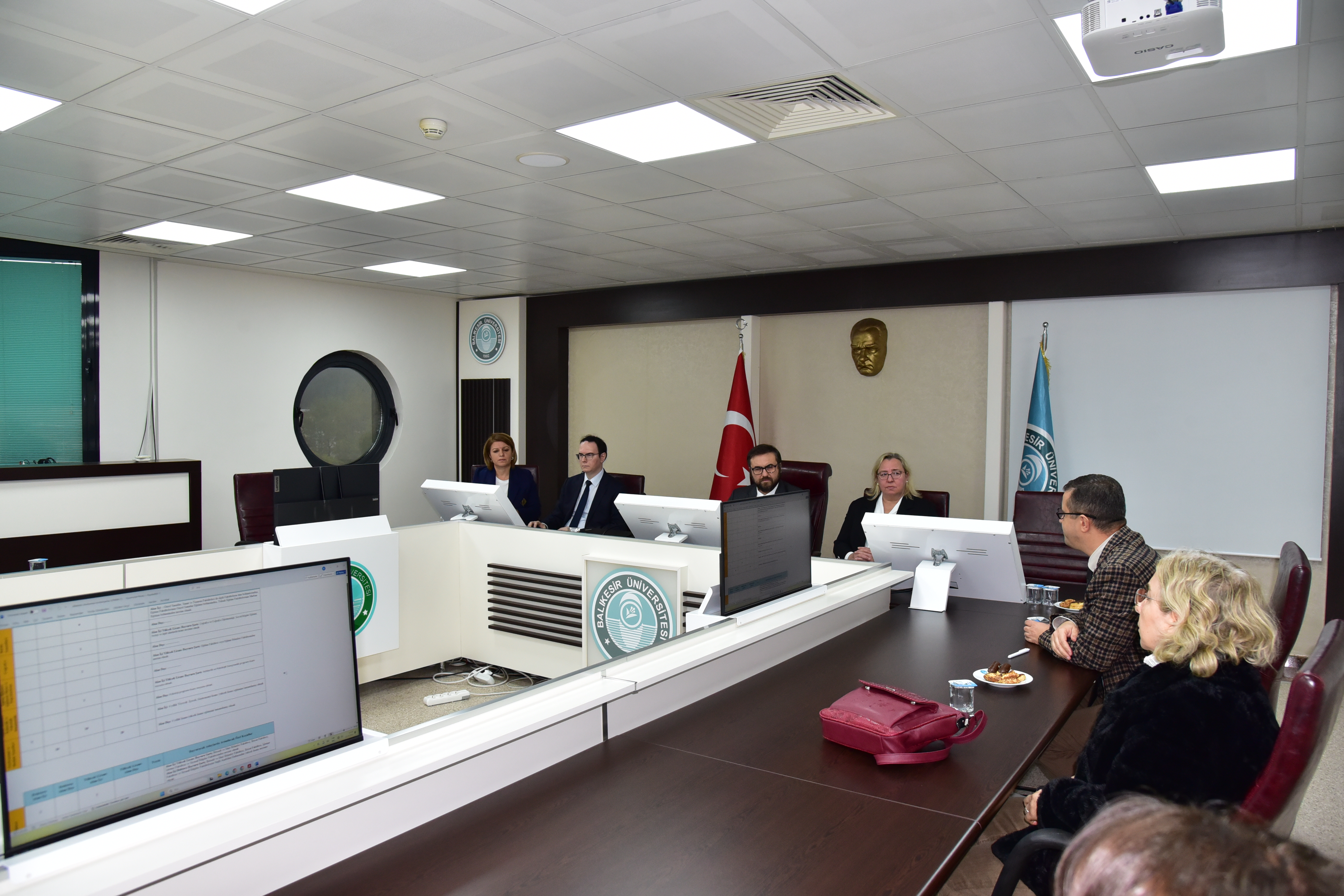 The First Institute Council Meeting for the 2025-2026 Academic Year Was Held. 3