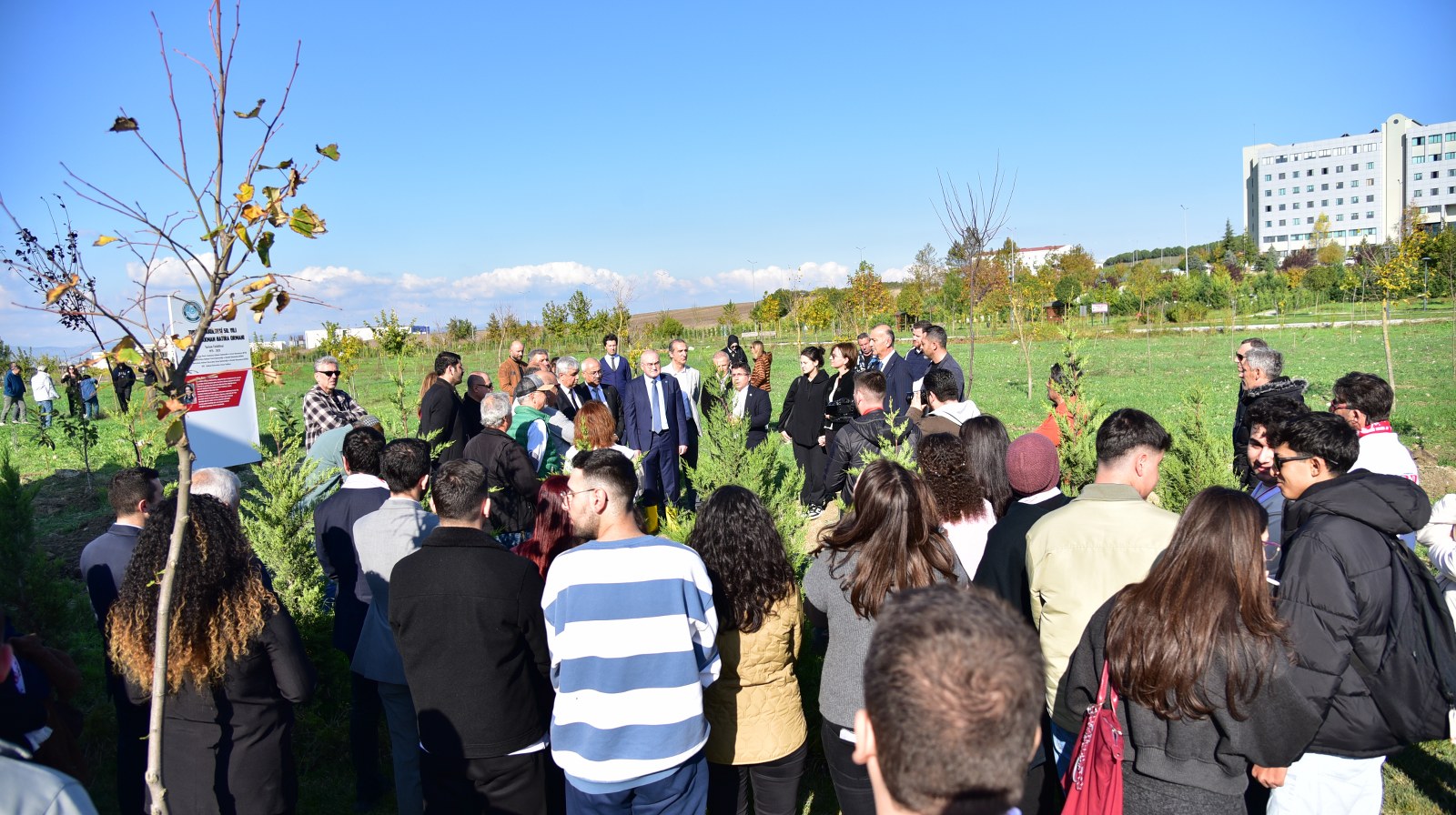 BAÜN Turizm Fakültesinin 50. Yıl Buluşması Anlamlı Fidan Dikme Programıyla Başladı 6