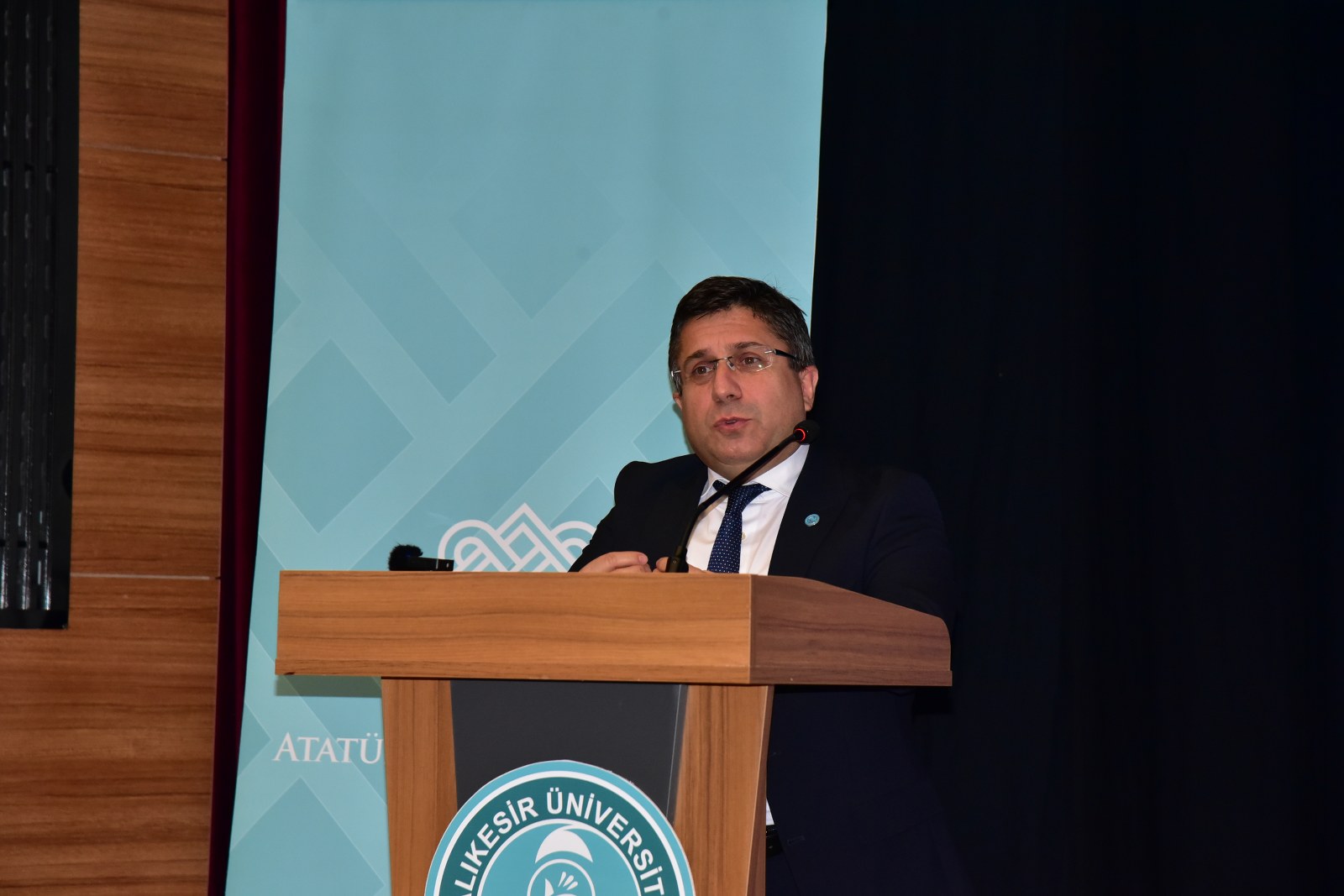 Balıkesir Üniversitesi, Doğumunun 140. Yılında “Ömer Seyfettin Sempozyumu”na Ev Sahipliği Yapıyor 9