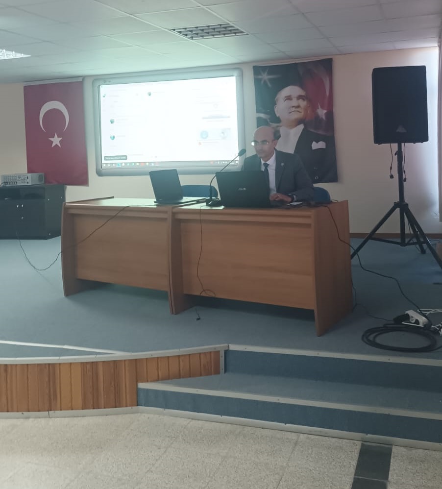 A TÜBİTAK 2209-A University Students Research Projects Support Program Information Seminar Was Held at Our Vocational School.