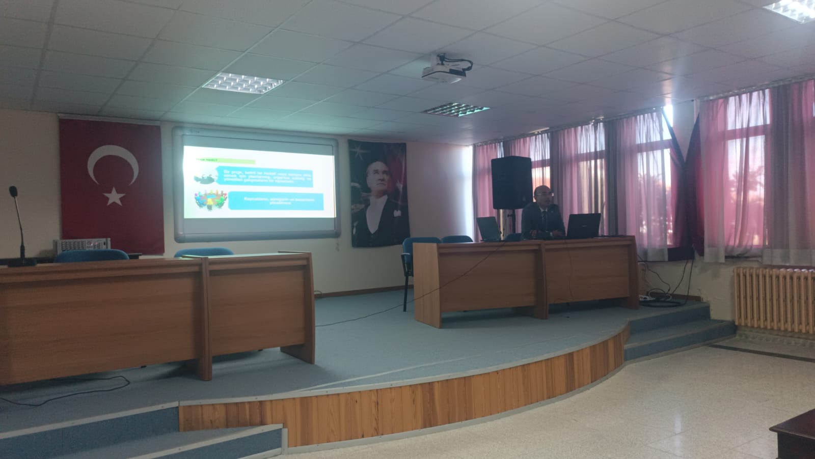 A TÜBİTAK 2209-A University Students Research Projects Support Program Information Seminar Was Held at Our Vocational School. 1