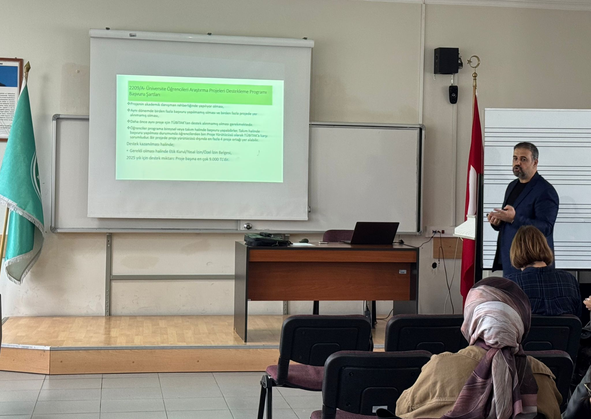 TÜBİTAK 2209-A Üniversite Öğrencileri Araştırma Projeleri Destekleme Programı Bilgilendirme Semineri  Gerçekleştirildi 1