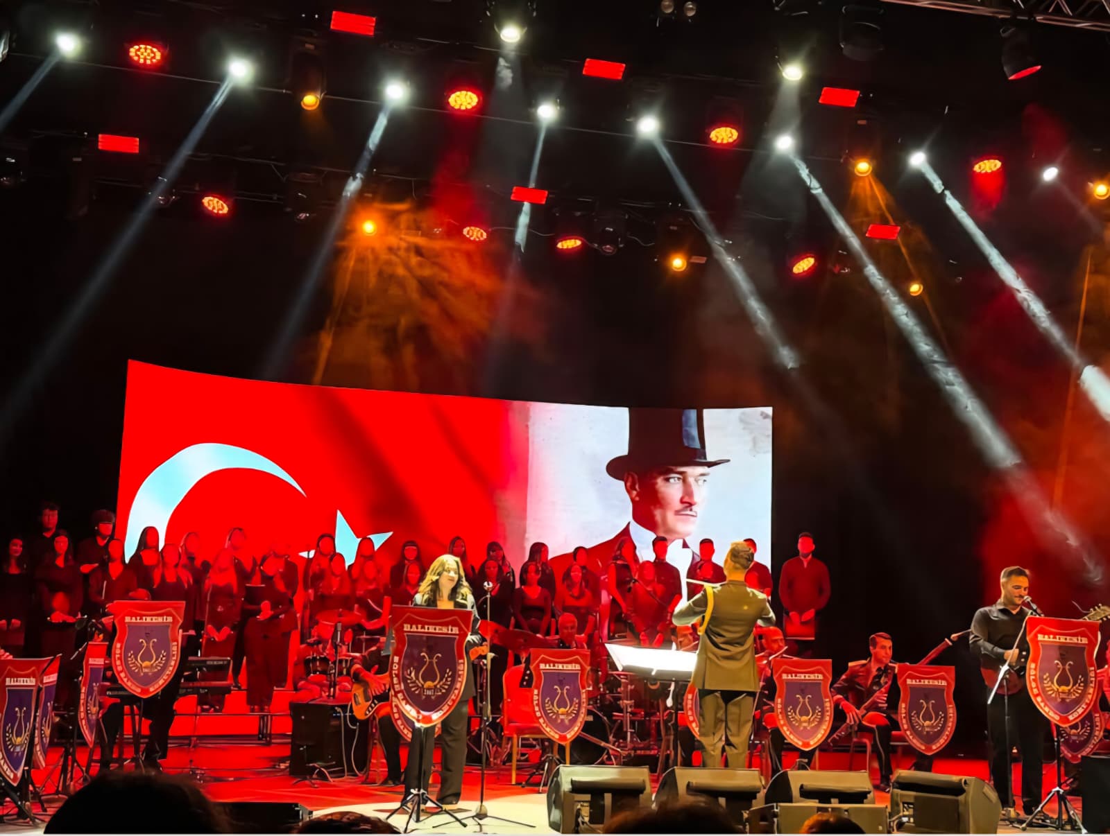 Cumhuriyet Coşkusunu Hep Birlikte Yaşadık