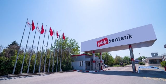 İŞBİR Sentetik firmasına 2.sınıf öğrencilerimiz ile Teknik Gezi 
