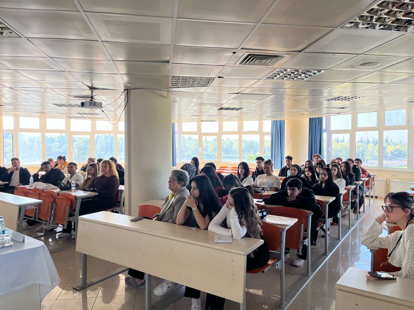 Professional Sharing Days 2025 Held with Alumni Participation 6