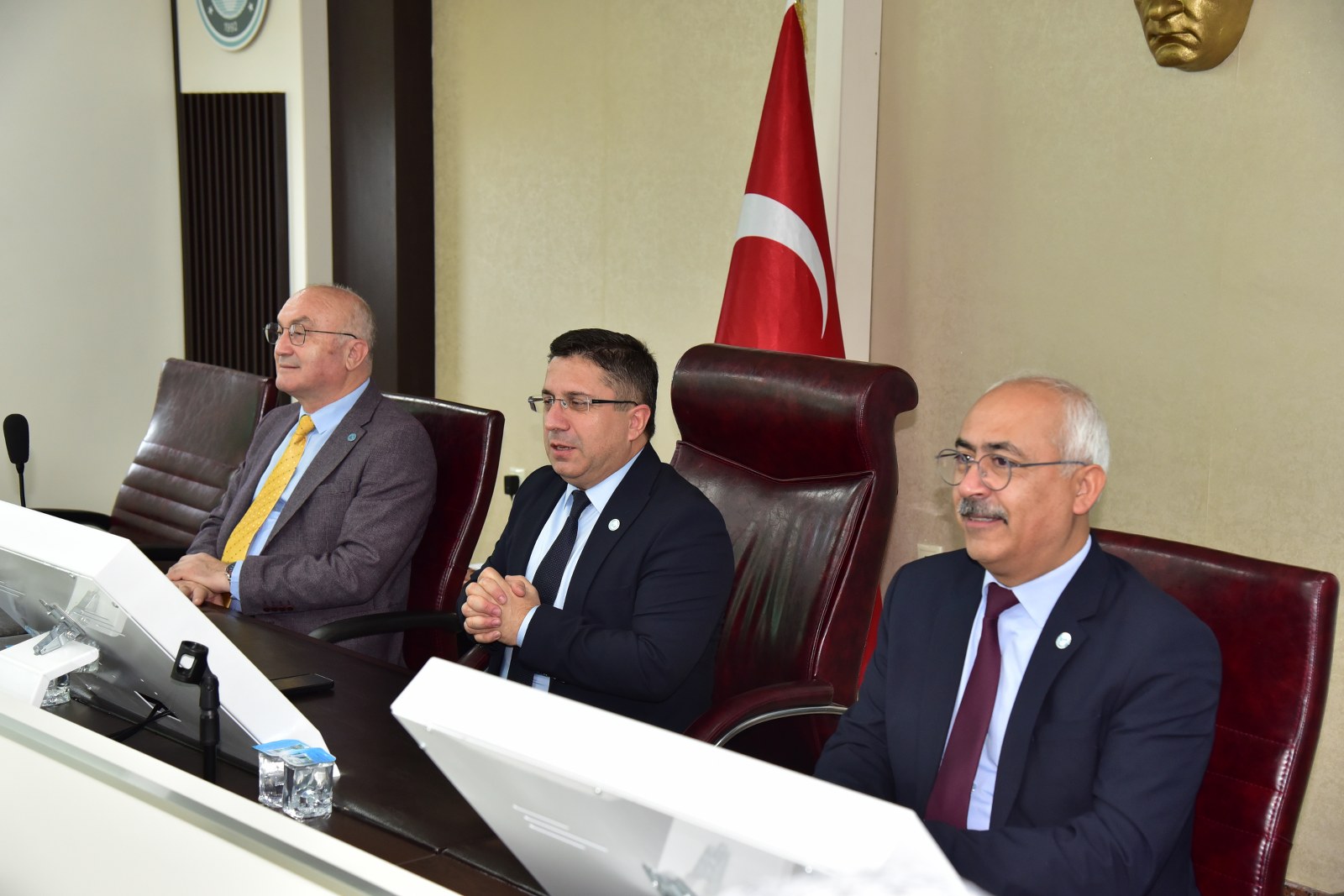 BAÜN’de Akademik Programlarını Tamamlayan Uluslararası Araştırmacılara Sertifikaları Takdim Edildi 2