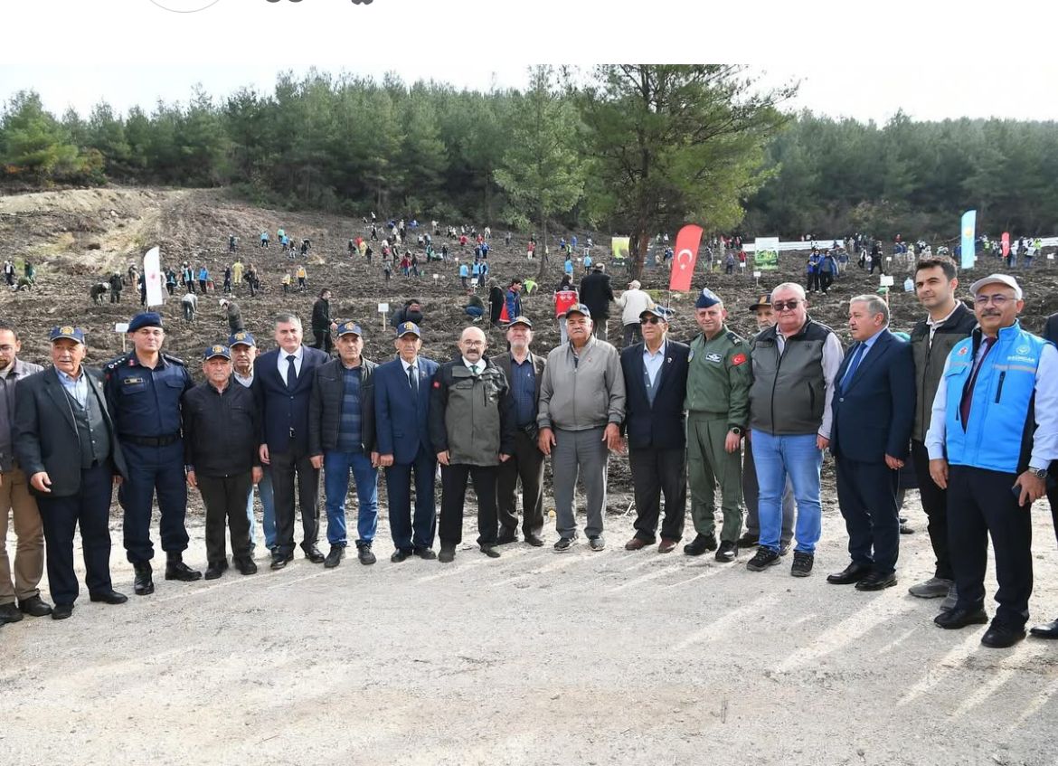 Balıkesir Üniversitesi Milli Ağaçlandırma Günü Fidan Dikim Töreninde Temsil Edildi 6