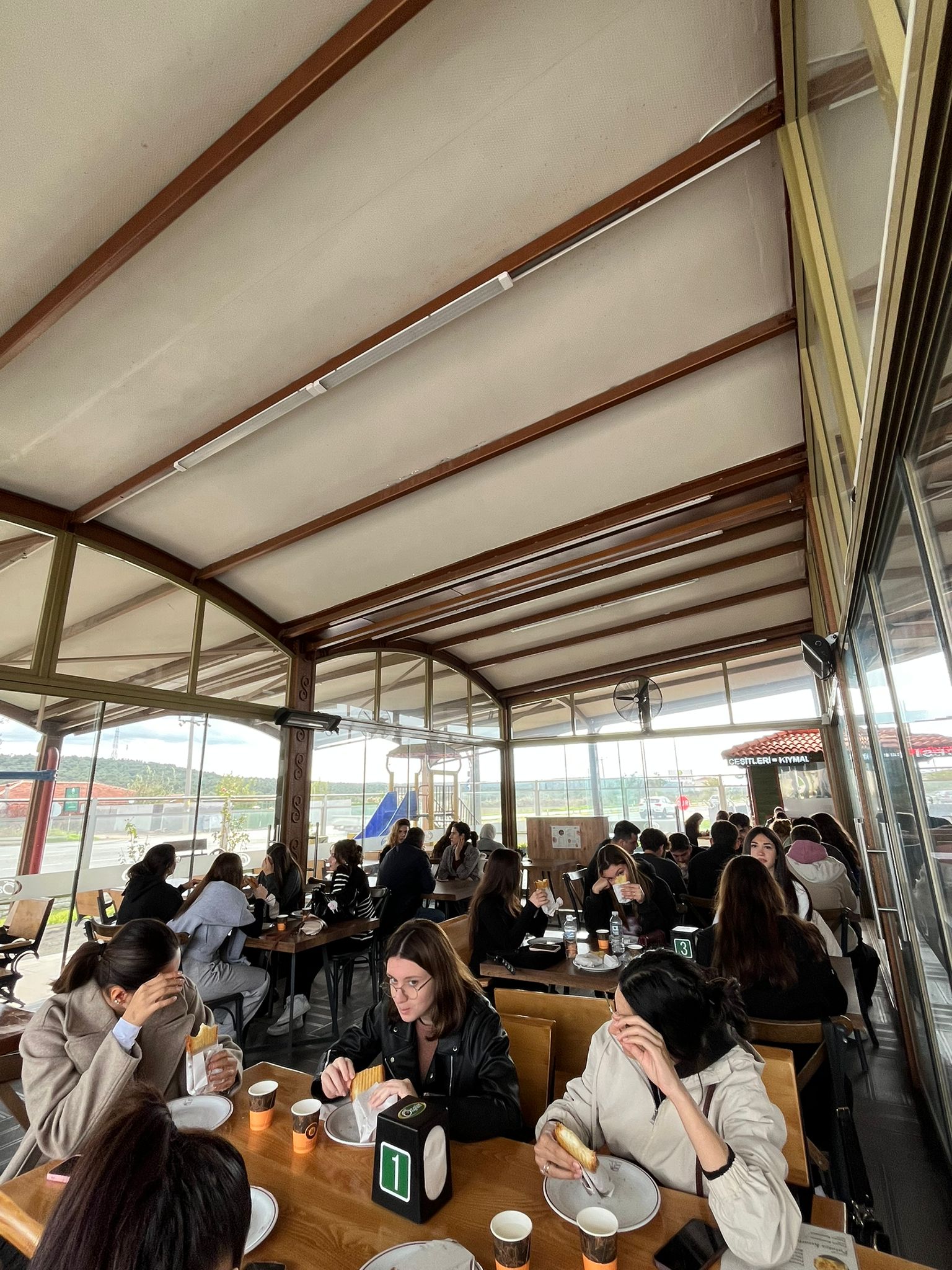 Meslek Yüksekokulumuz İşletme Yönetimi ve Pazarlama Programı öğrencilerinden Özgün Zeytincilik Fabrikasına Ziyaret 6