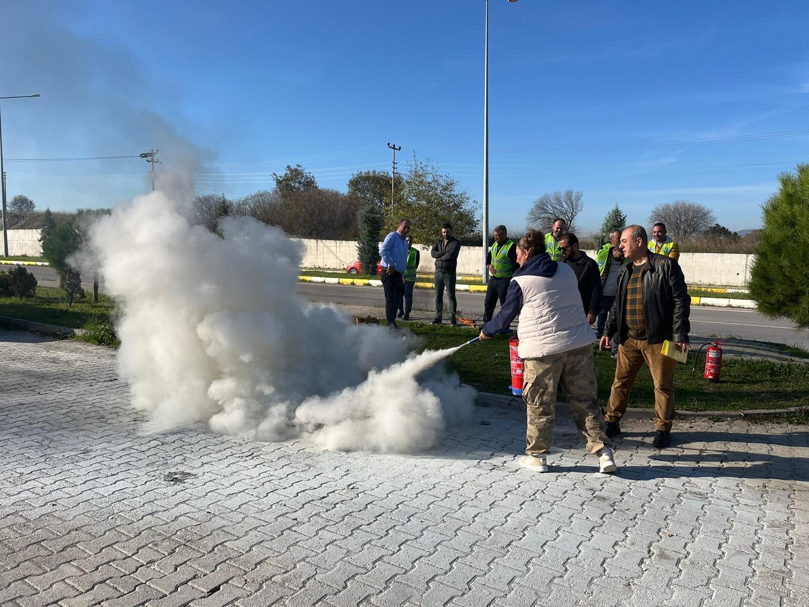 Savaştepe MYO’da Acil Durum ve Yangın Söndürme Tatbikatı Gerçekleştirilmiştir. 8