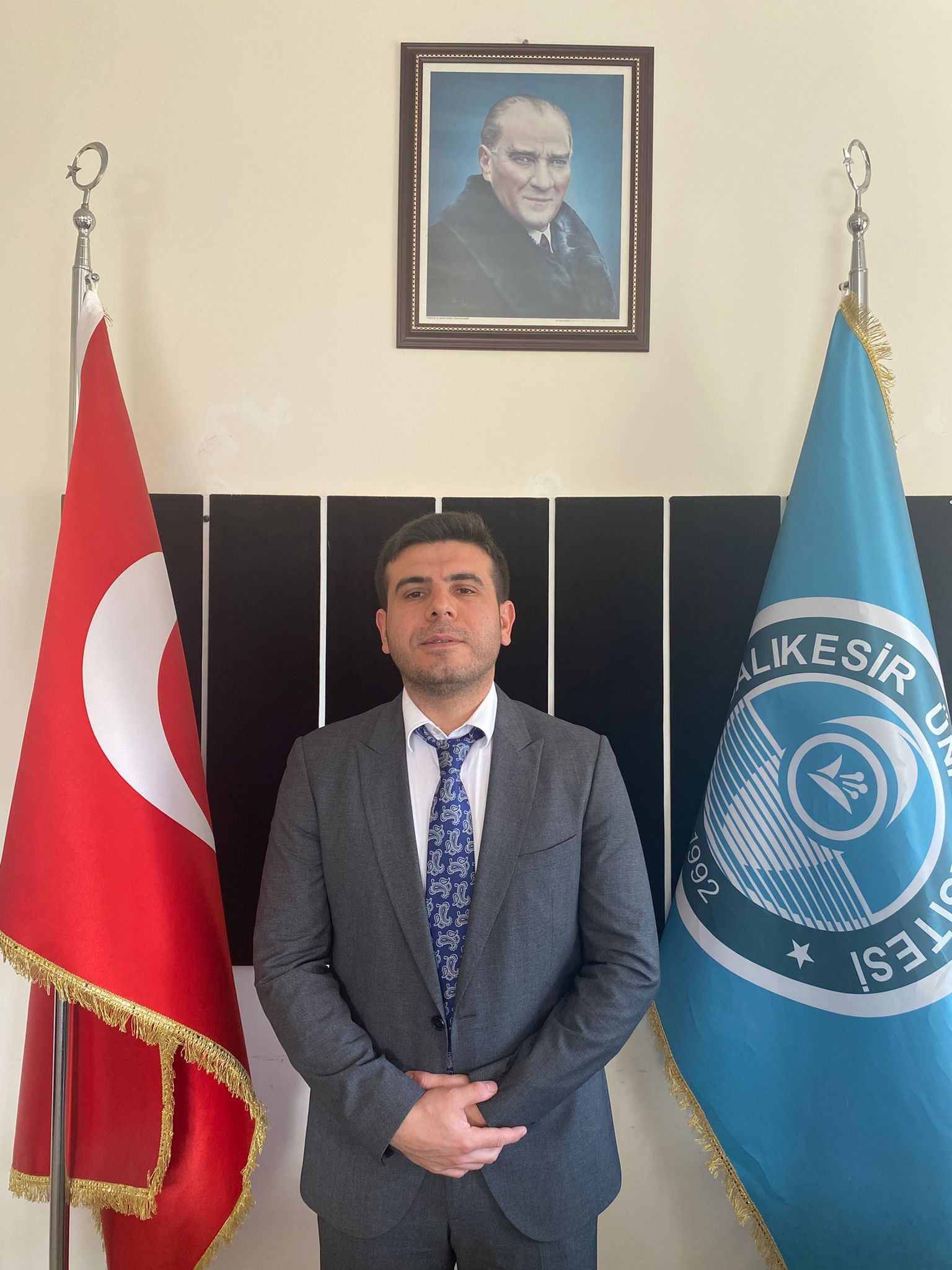 Dr. Öğr. Üyesi Mehmet ÖZÜİÇLİ
