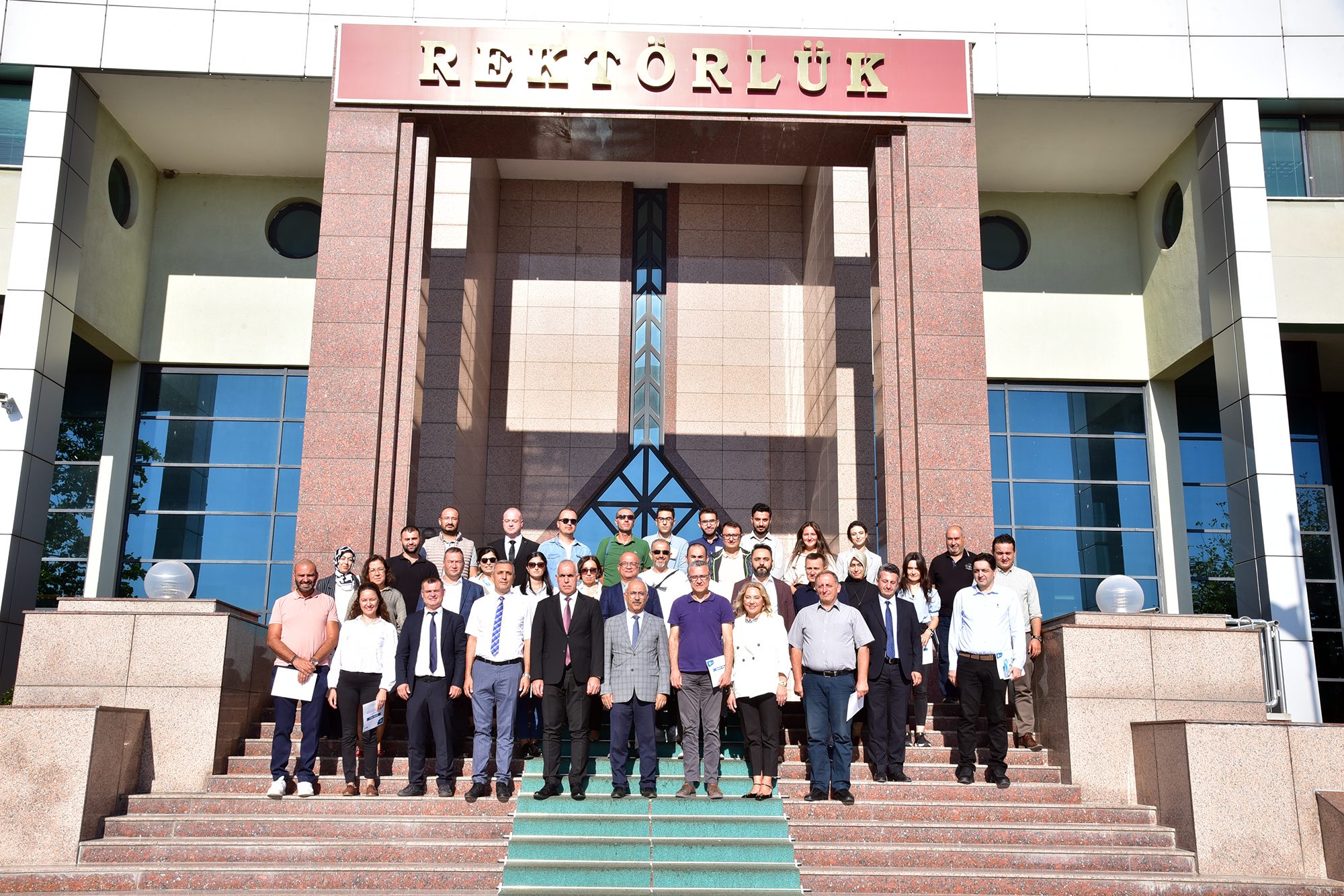 At BAÜN, ‘Problems and Proposed Solutions for the White Meat Sector’ were discussed