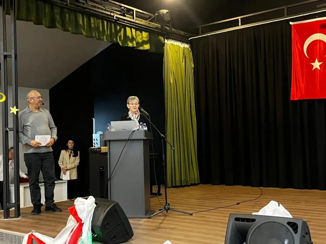 Ziyaretçi Öğretim Üyemiz Prof. Dr. Trundle'dan Anlamlı Konferanslar