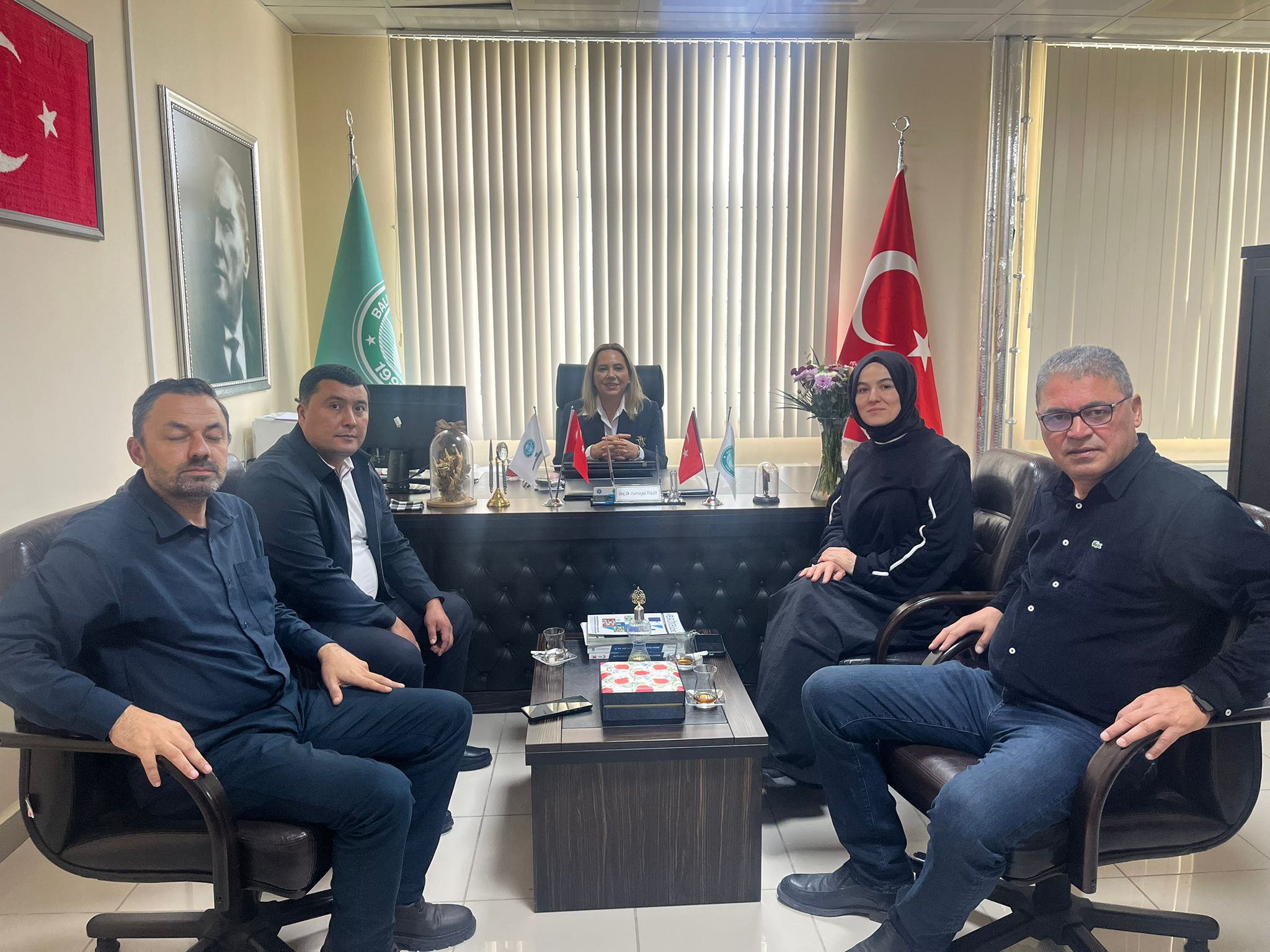 ÖZBEKİSTAN GÜLİSTAN DEVLET ÜNİVERSİTESİ AKADEMİSYENİNDEN TEKSTİL TEKNOLOJİSİ PROGRAMINA ZİYARET