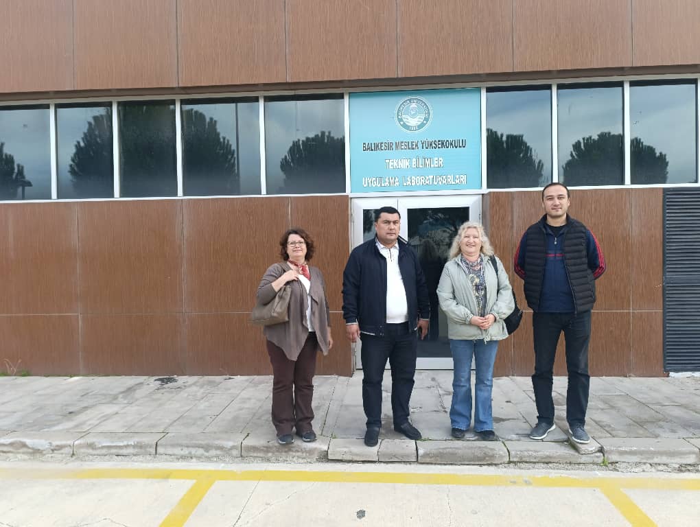 ÖZBEKİSTAN NAMANGAN DEVLET TEKNİK  ÜNİVERSİTESİ AKADEMİSYENLERİNDEN TEKSTİL TEKNOLOJİSİ PROGRAMINA ZİYARET 3
