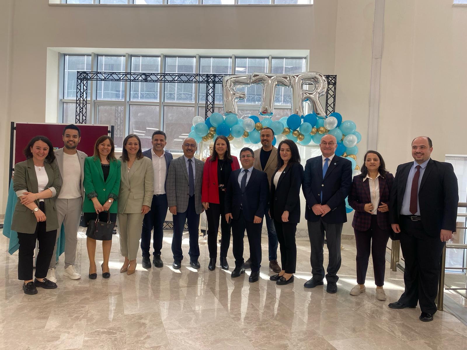 III. Güney Marmara Fizyoterapi ve Rehabilitasyon Bölümleri Öğrenci Sempozyumu Gerçekleştirildi.