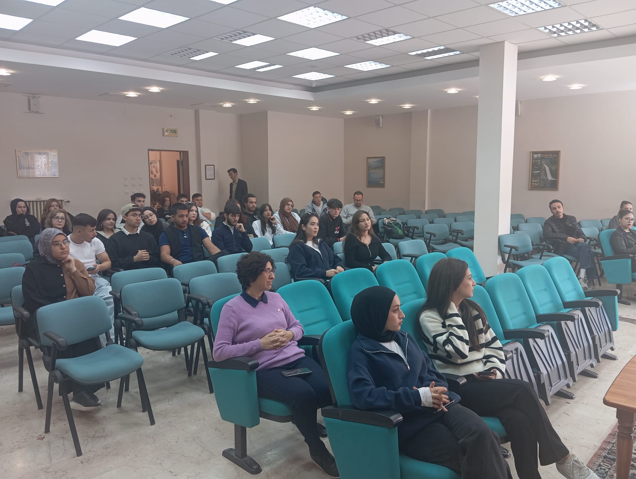 Erasmus+ Öğrenci Öğrenim Hareketliliği Bilgilendirme Toplantısı Gerçekleştirildi 2