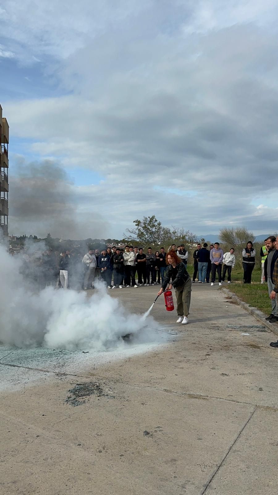 Balıkesir Üniversitesi Burhaniye Uygulamalı Bilimler Fakültesi'nde Acil Durum Tatbikatı Gerçekleştirildi 1
