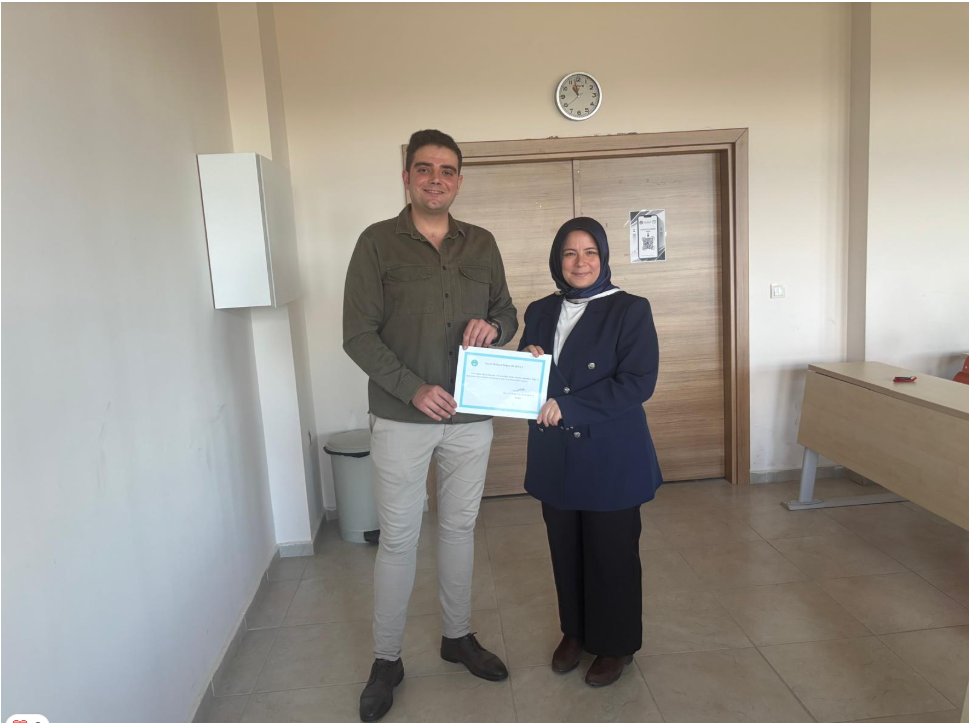  Paramediğin Rolü Konulu Mezun Buluşması Gerçekleştirildi. 3