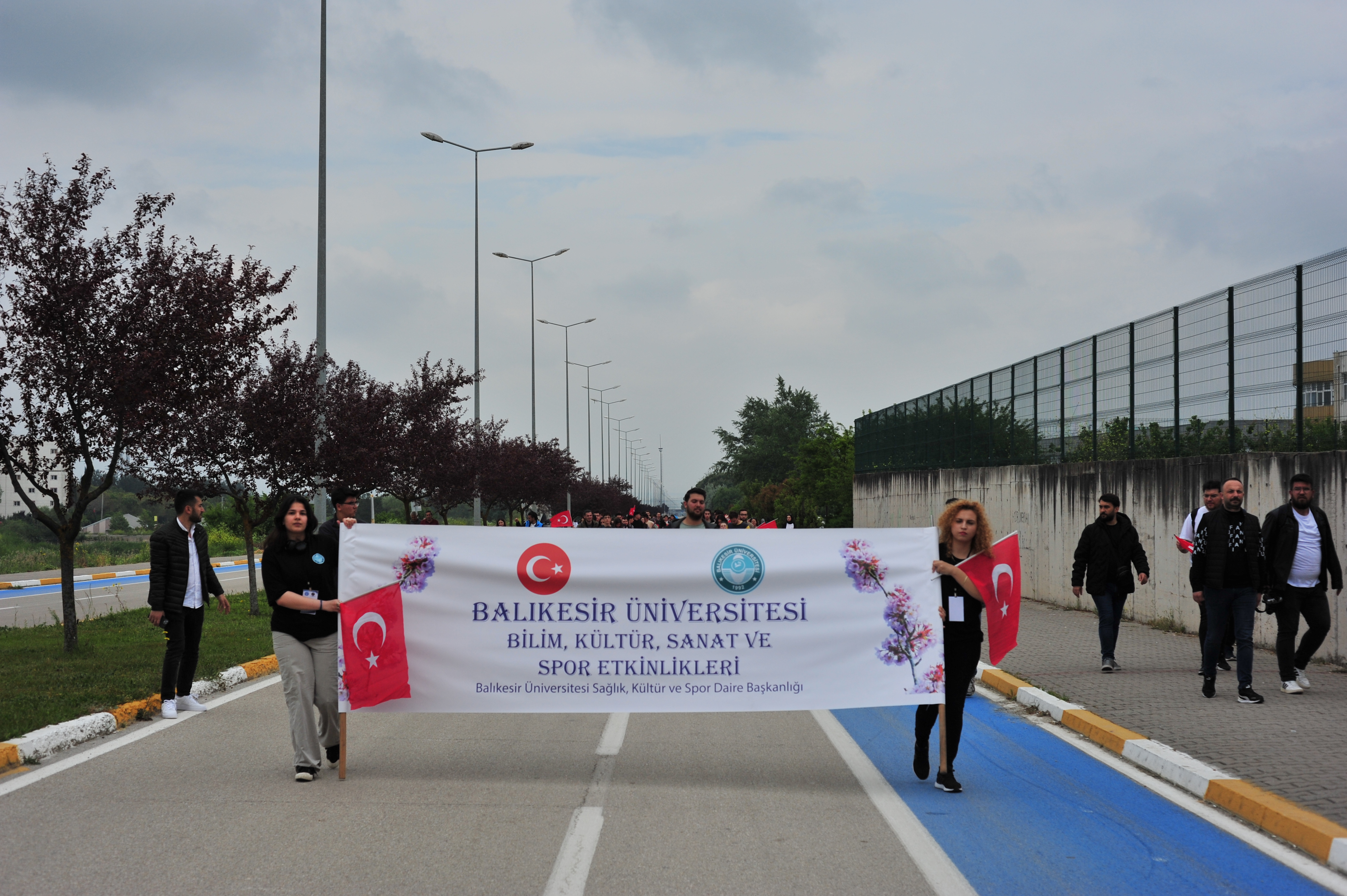 Balıkesir Üniversitesinde Gençlik Haftası Bilim, Kültür, Sanat ve Spor Etkinlikleri Gerçekleştirdi 8