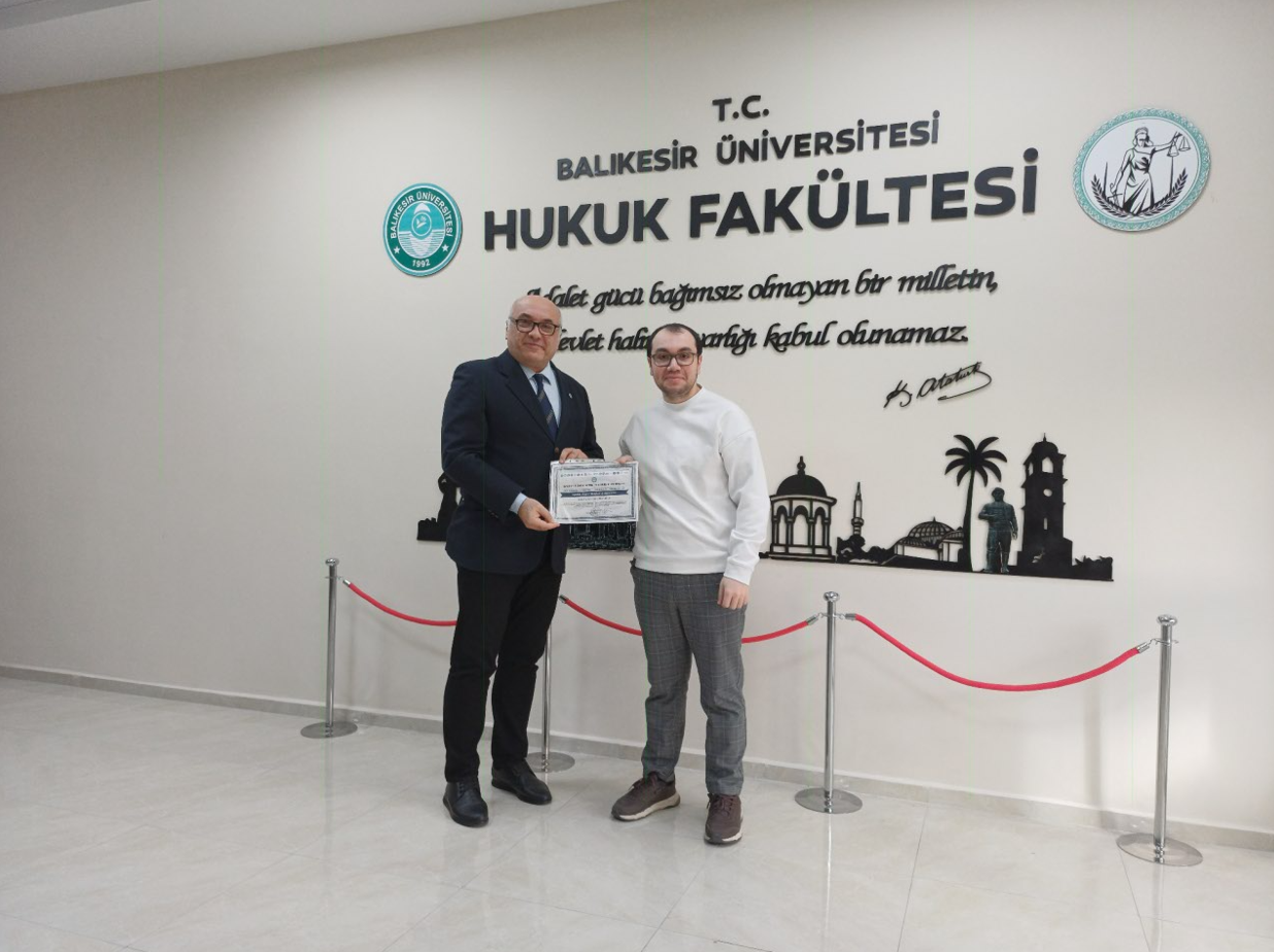 Akademik Hukuk Topluluğu 18