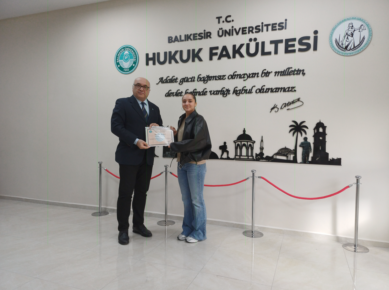 Akademik Hukuk Topluluğu 12