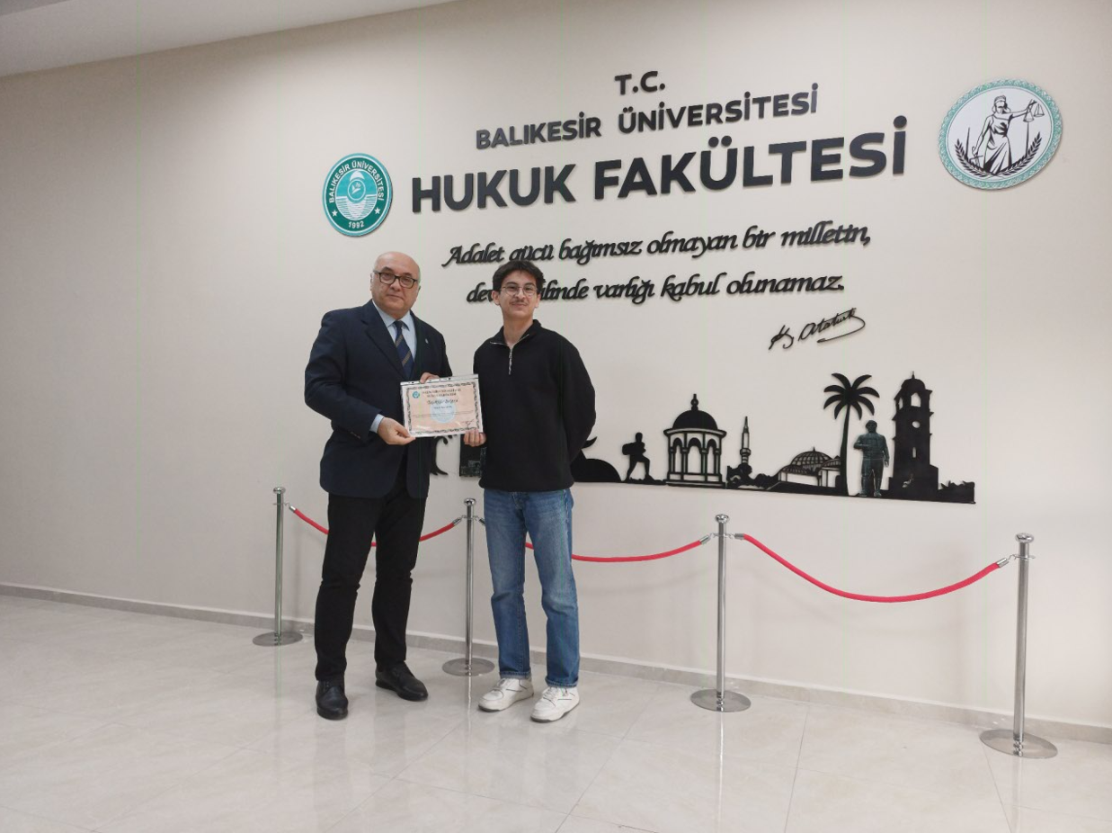 Akademik Hukuk Topluluğu 15