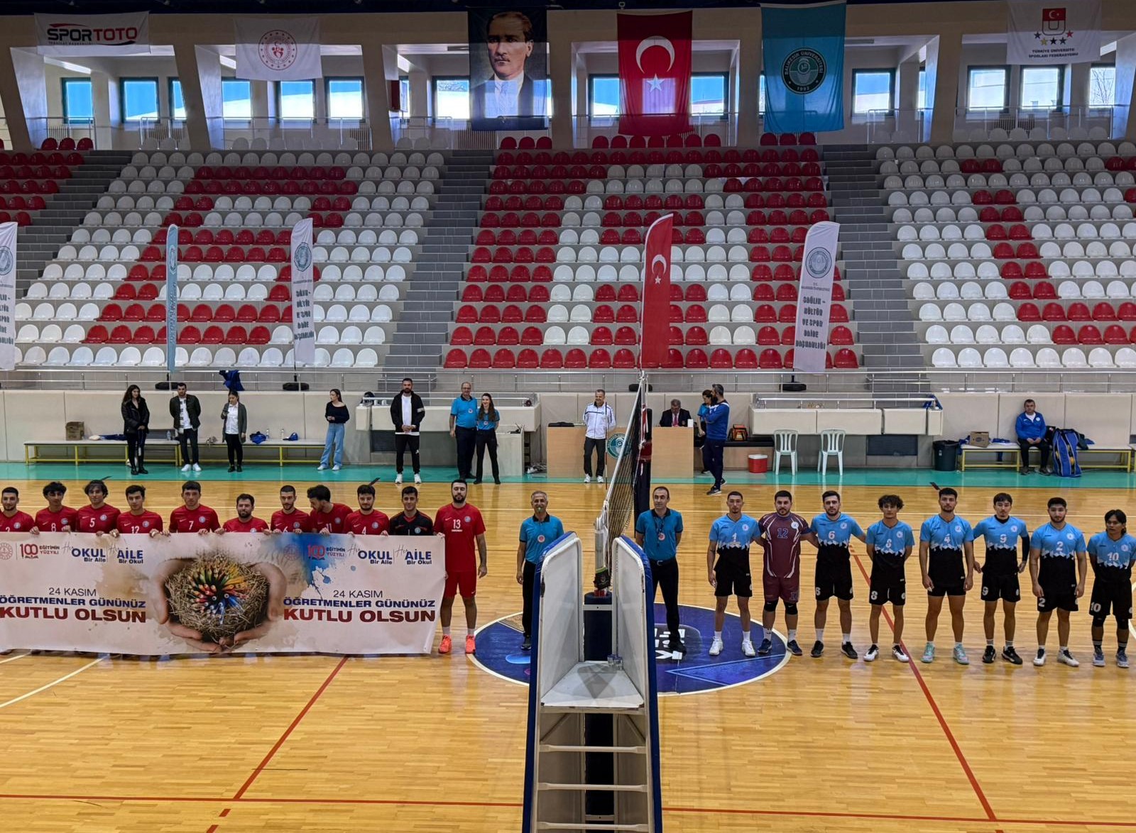 Balıkesir Üniversitesi Ev Sahipliğinde Üniversiteler Arası Voleybol Grup Müsabakaları Heyecanı 3